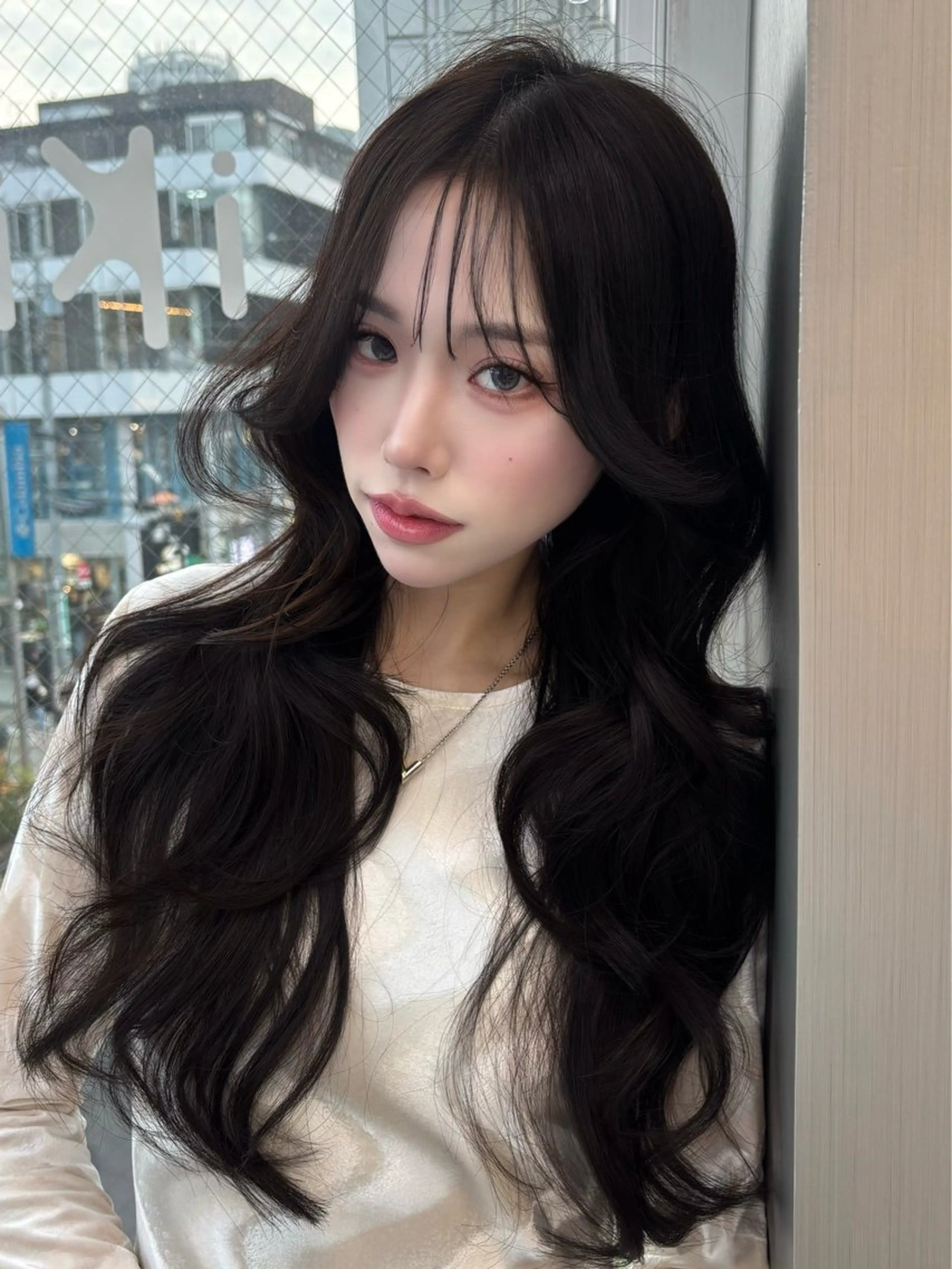 ロング レイヤーカット カット ヘアカラー ヘッドスパ SHOUHEI .のヘアスタイル