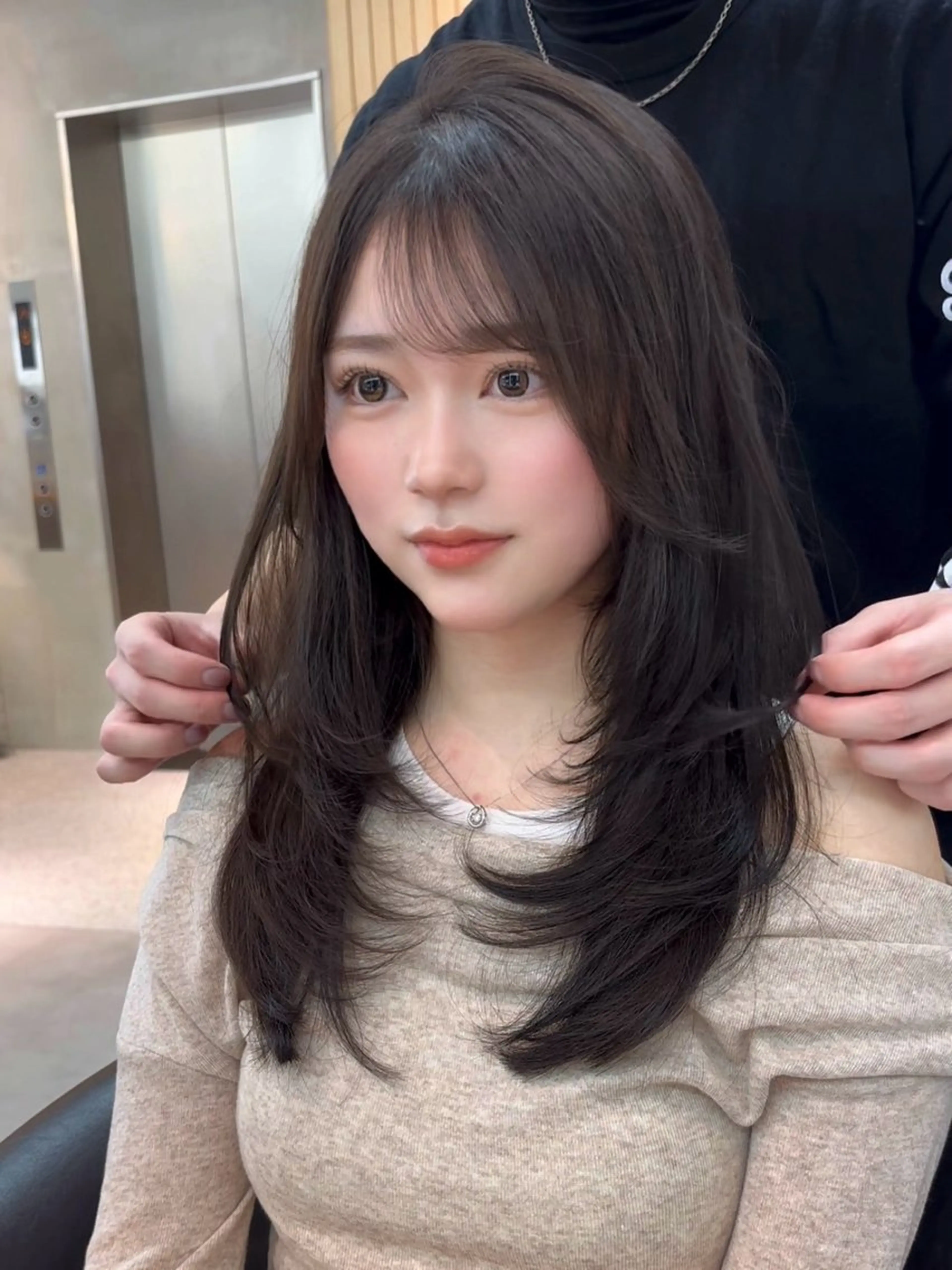 ミディアム カラー ブリーチ ブリーチなしカラー 髪質改善 レイヤーカット 縮毛矯正 【博多髪質改善】 吉村　清志のヘアスタイル