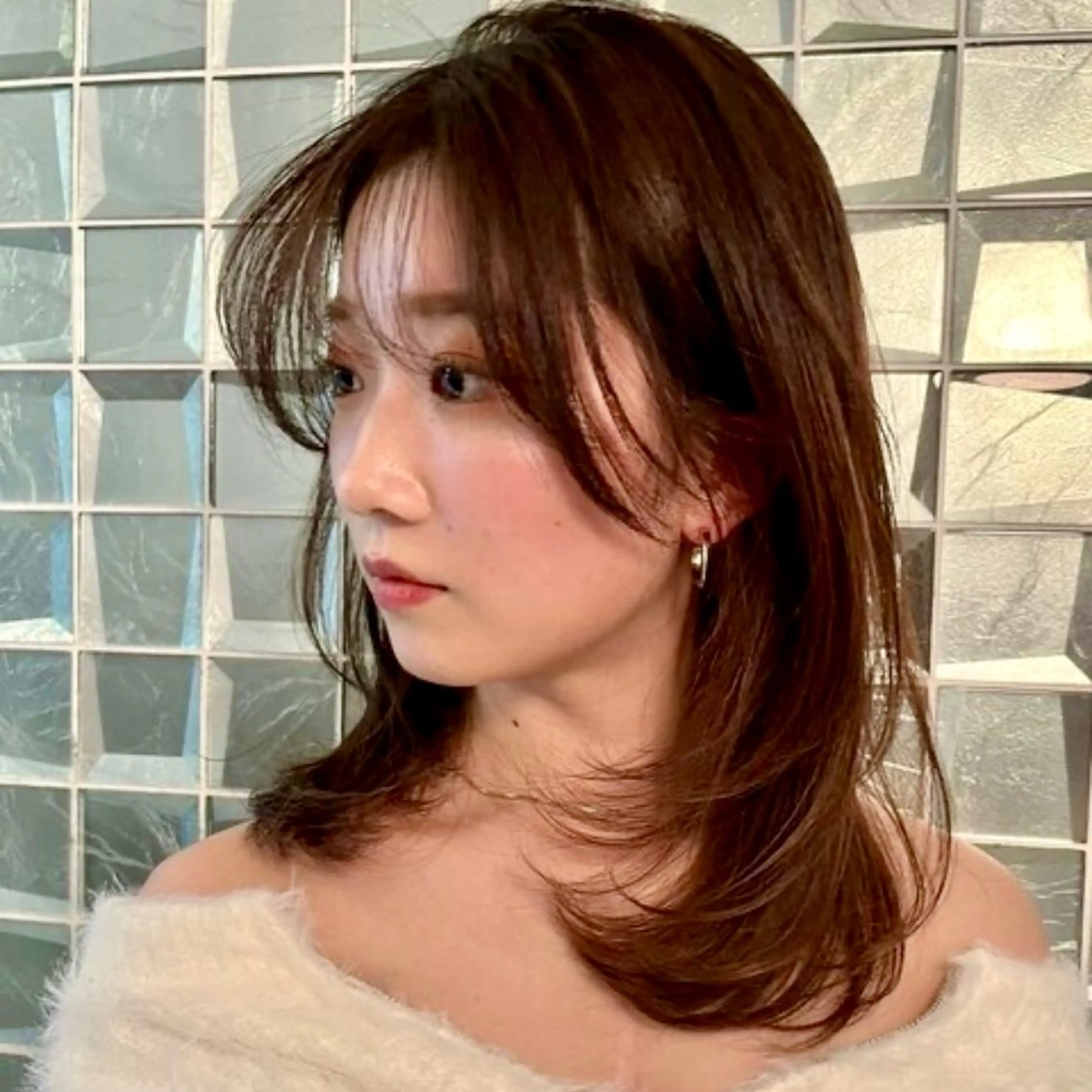 ミディアム カラー mao🖤顔周り／ レイヤー／髪質改善のヘアスタイル