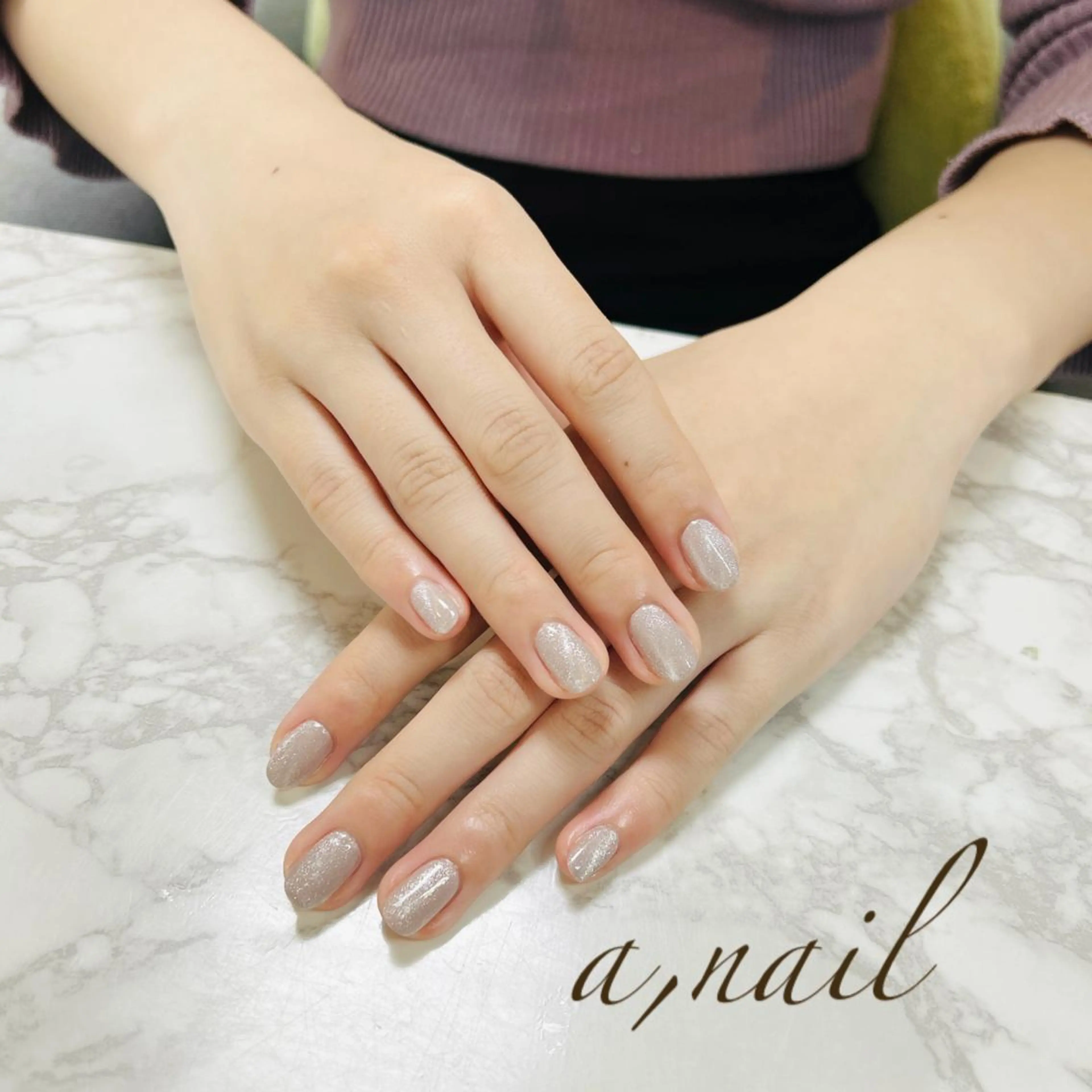 ネイル ジェルネイル グラデーション キラキラネイル マグネットネイル オフィスネイル ハンドネイル ネイルサロン エーネイルのネイルデザイン