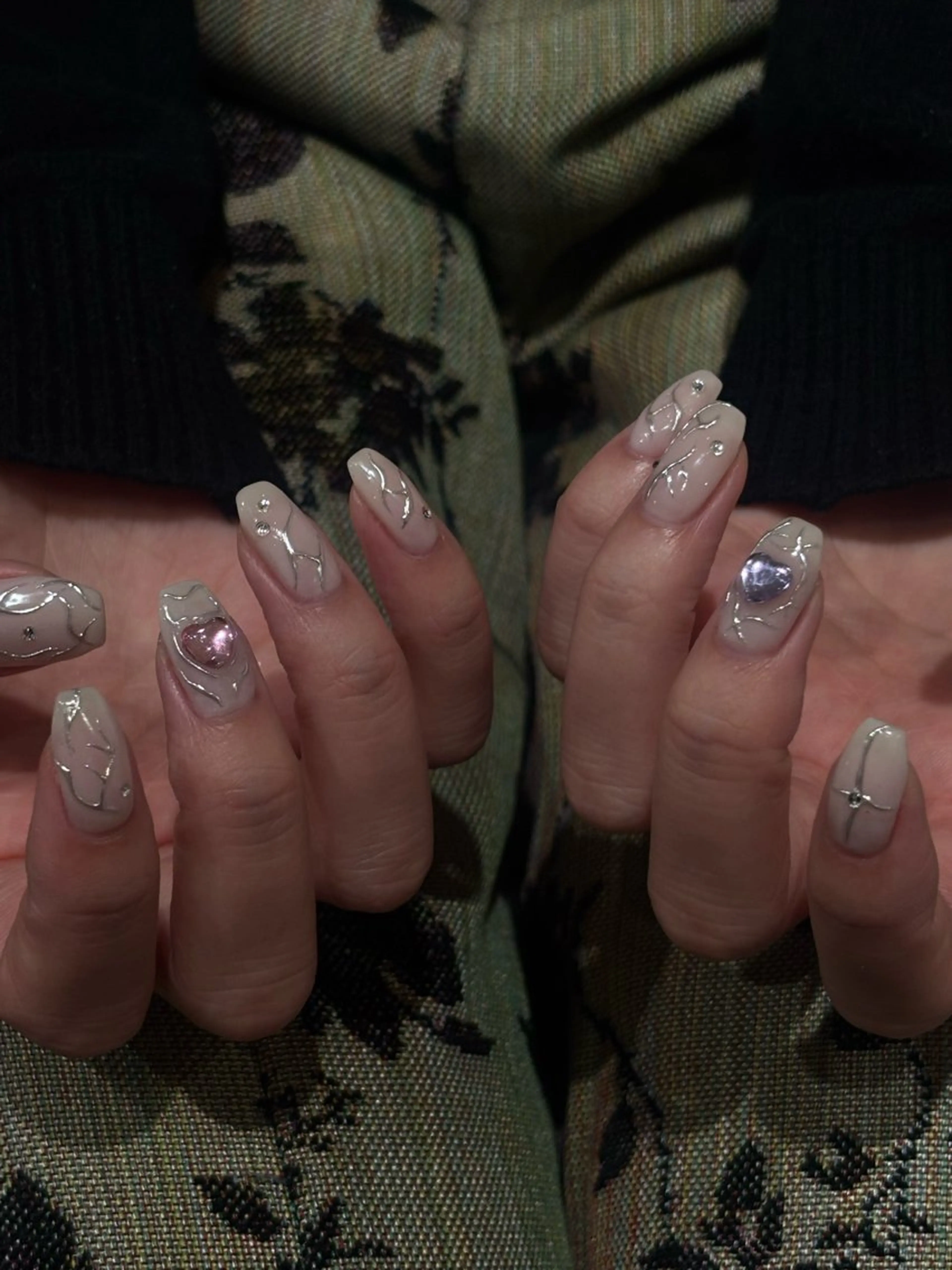 ネイル ハンドネイル リサ パラジェル認定サロンのネイルデザイン