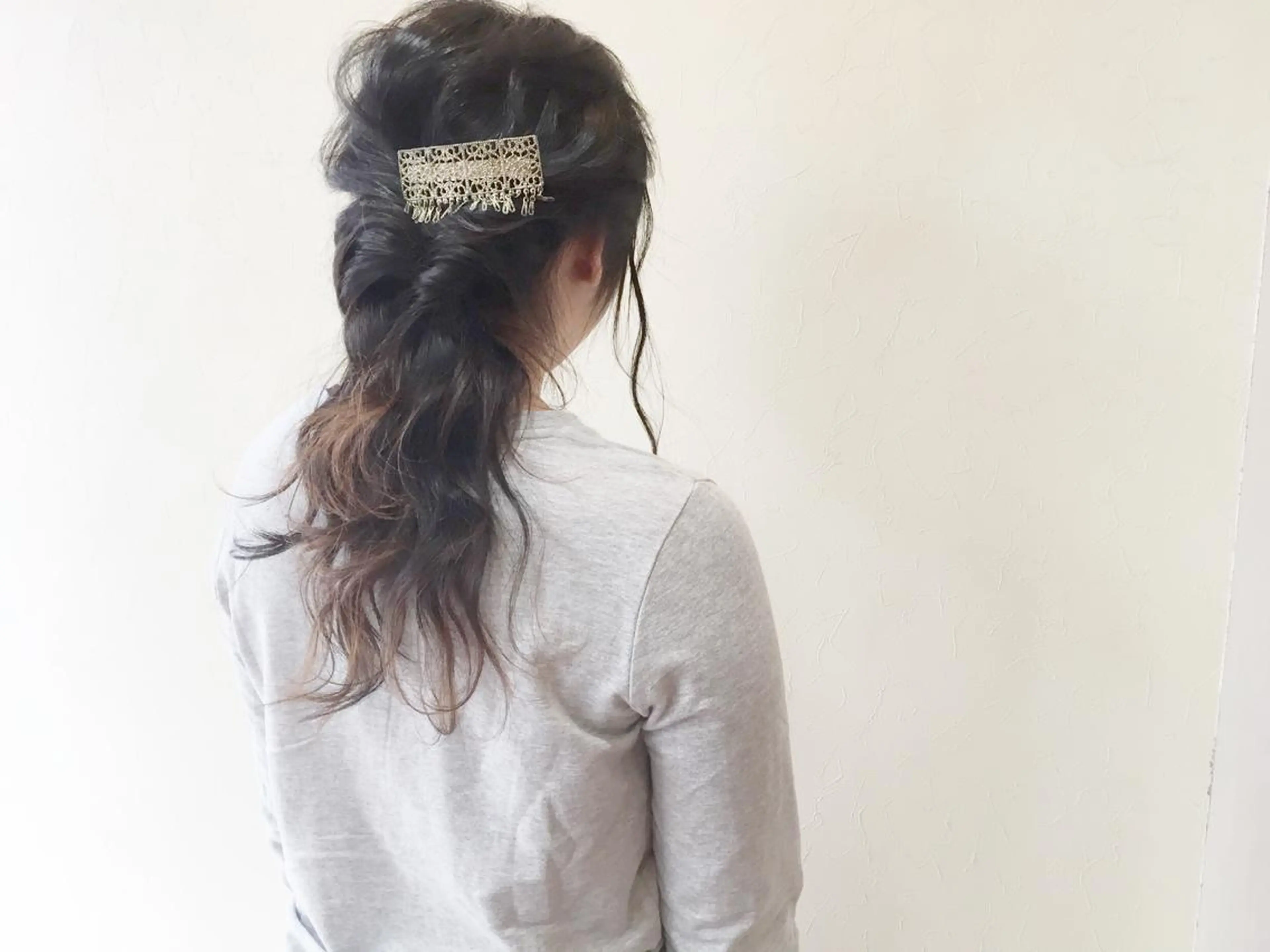 ミディアム セミロング ロング ヘアアレンジ ポニーテール nike所属・nike にけのヘアスタイル