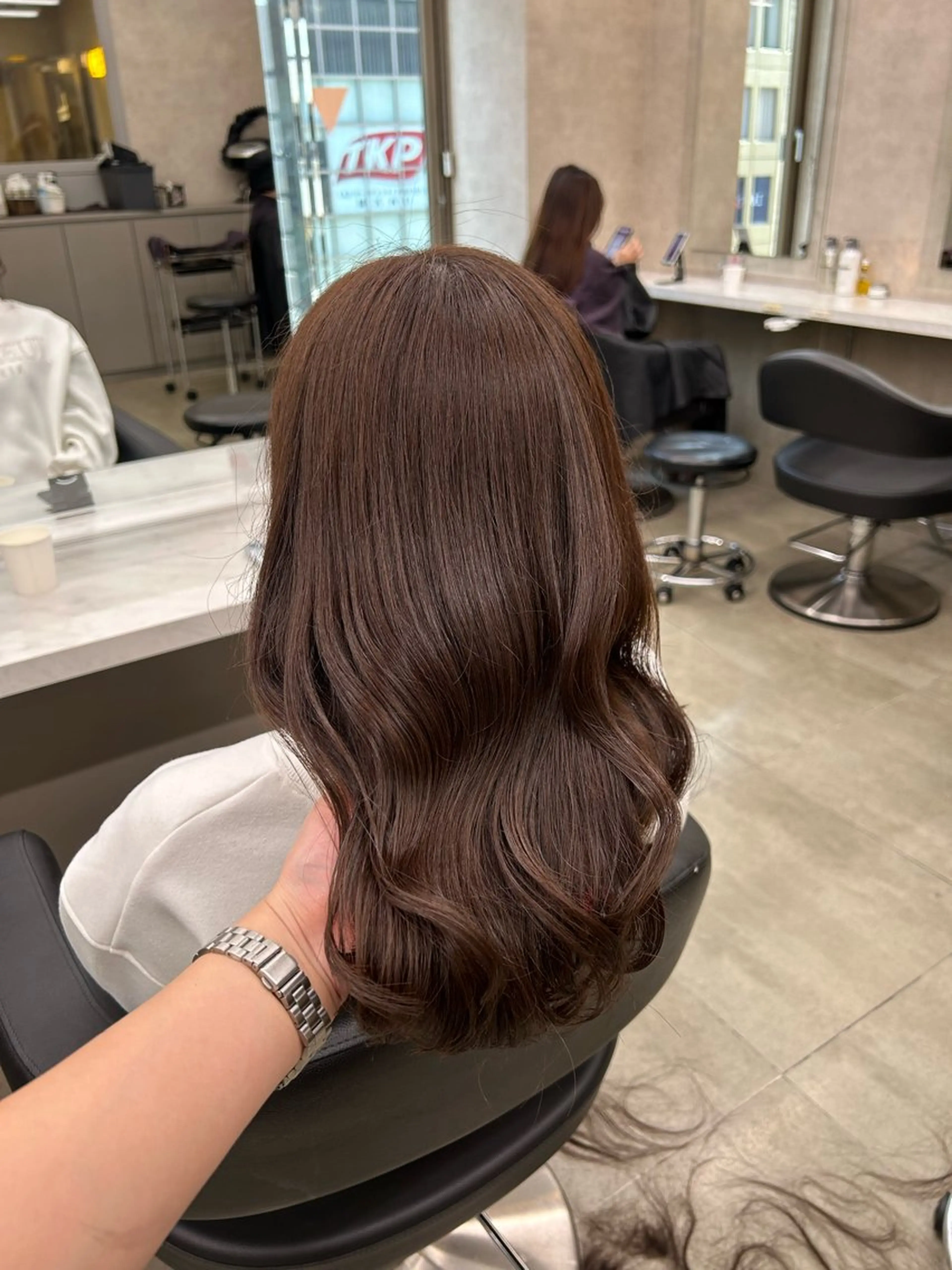 カラー 透明感ベージュ🤎 ナチュラルレイヤーのヘアスタイル