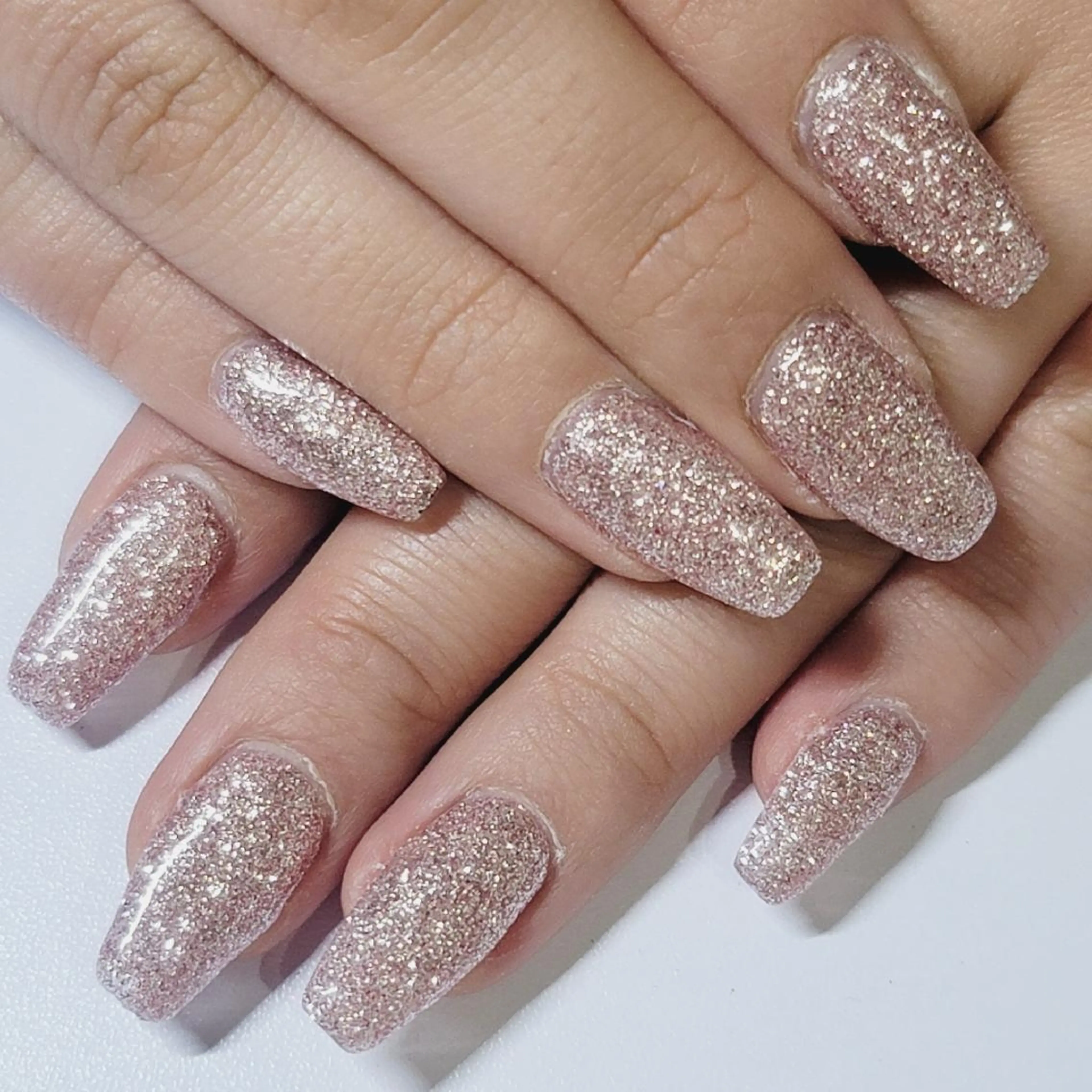 ネイル キラキラネイル ラメ(グリッター) ワンカラーネイル ピンク ハンドネイル よしだ ひろきのネイルデザイン