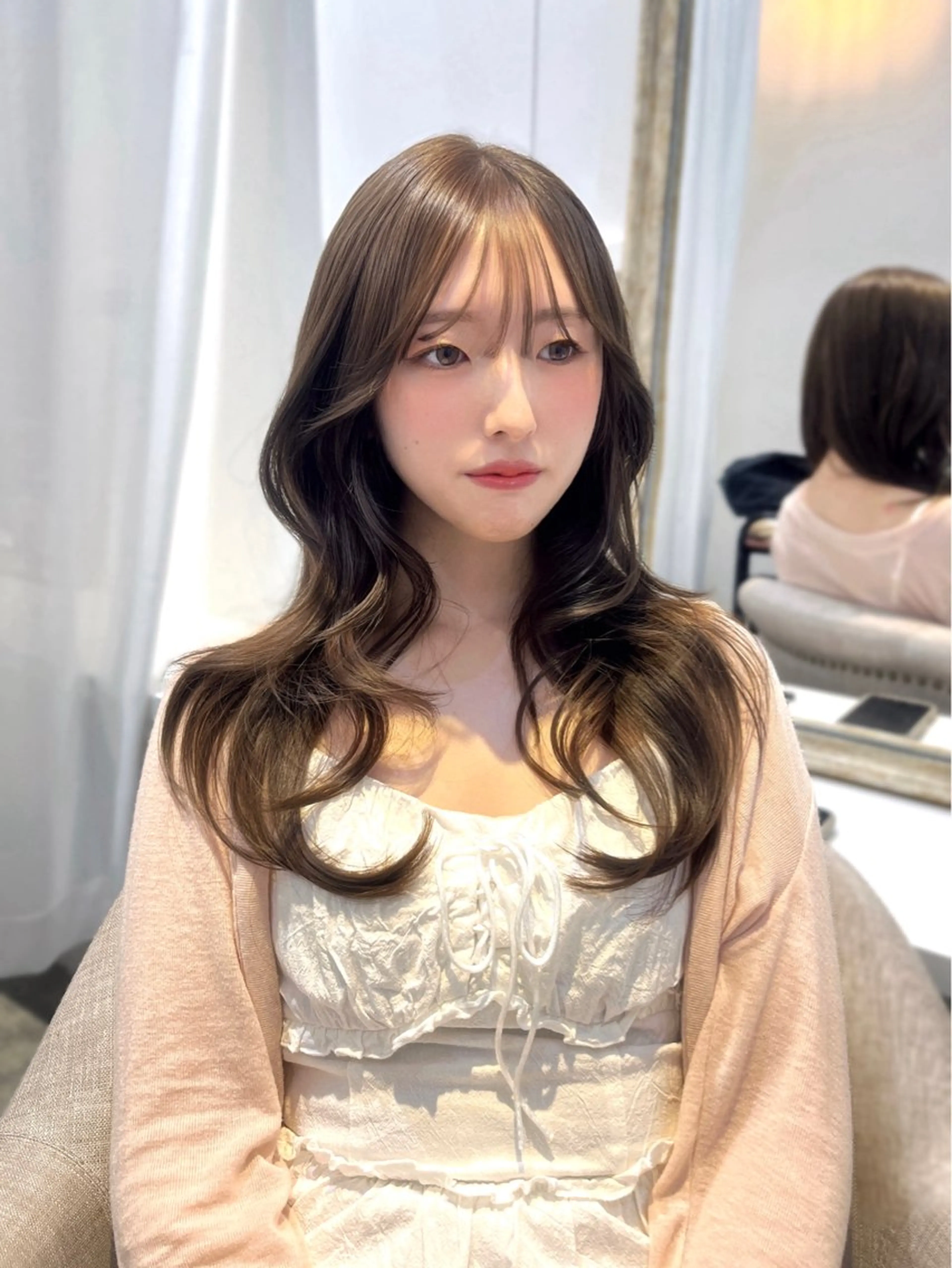 セミロング レイヤーカット カット ヘアカラー トレンド韓国モテヘア Natsuki🌛のヘアスタイル