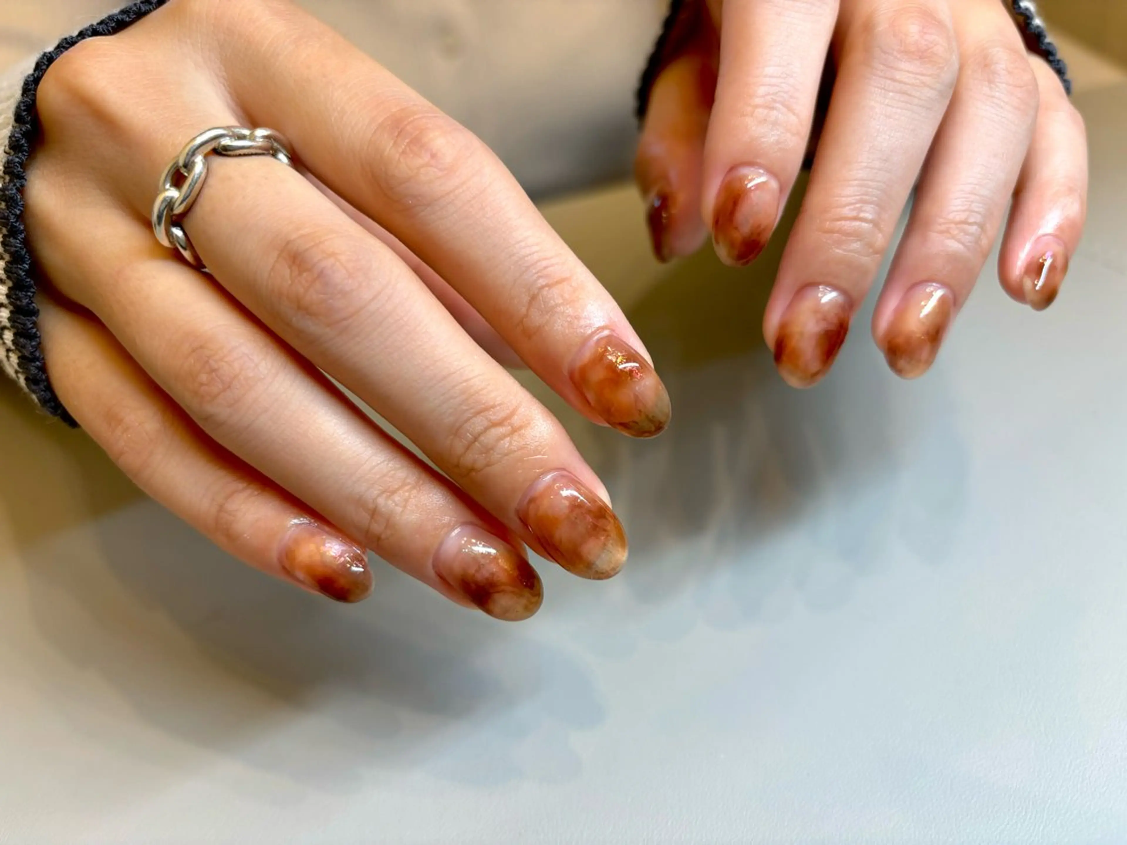 キッズ ネイル フットネイル ジェルネイル マグネットネイル ニュアンスネイル ワンカラーネイル illum hicariのネイルデザイン