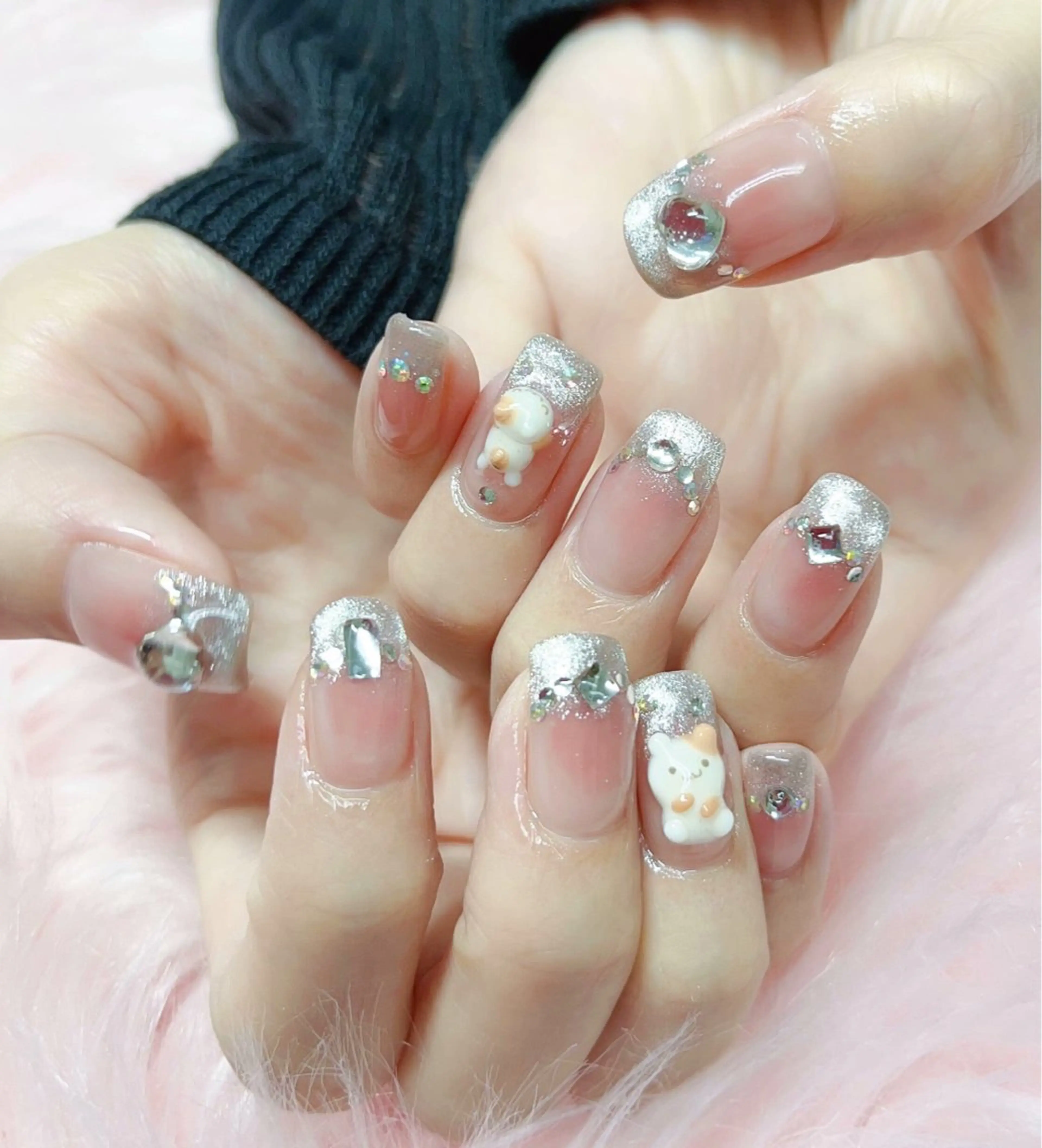 ネイル ハンドネイル MoonNail ユリ🌸のネイルデザイン