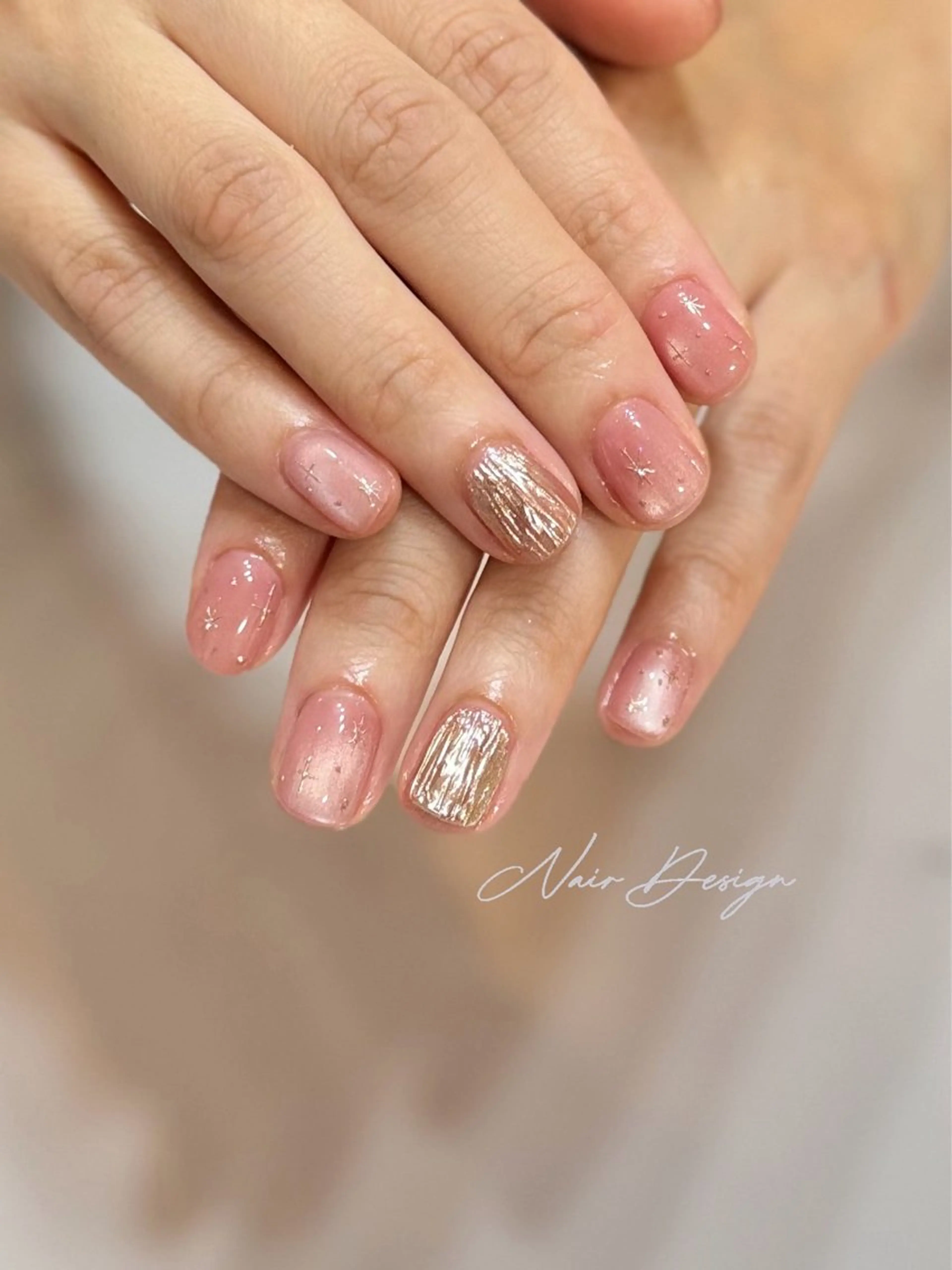 ネイル マグネットネイル 𝓝𝓪𝓲𝓻 𝓝𝓪𝓲𝓵のネイルデザイン