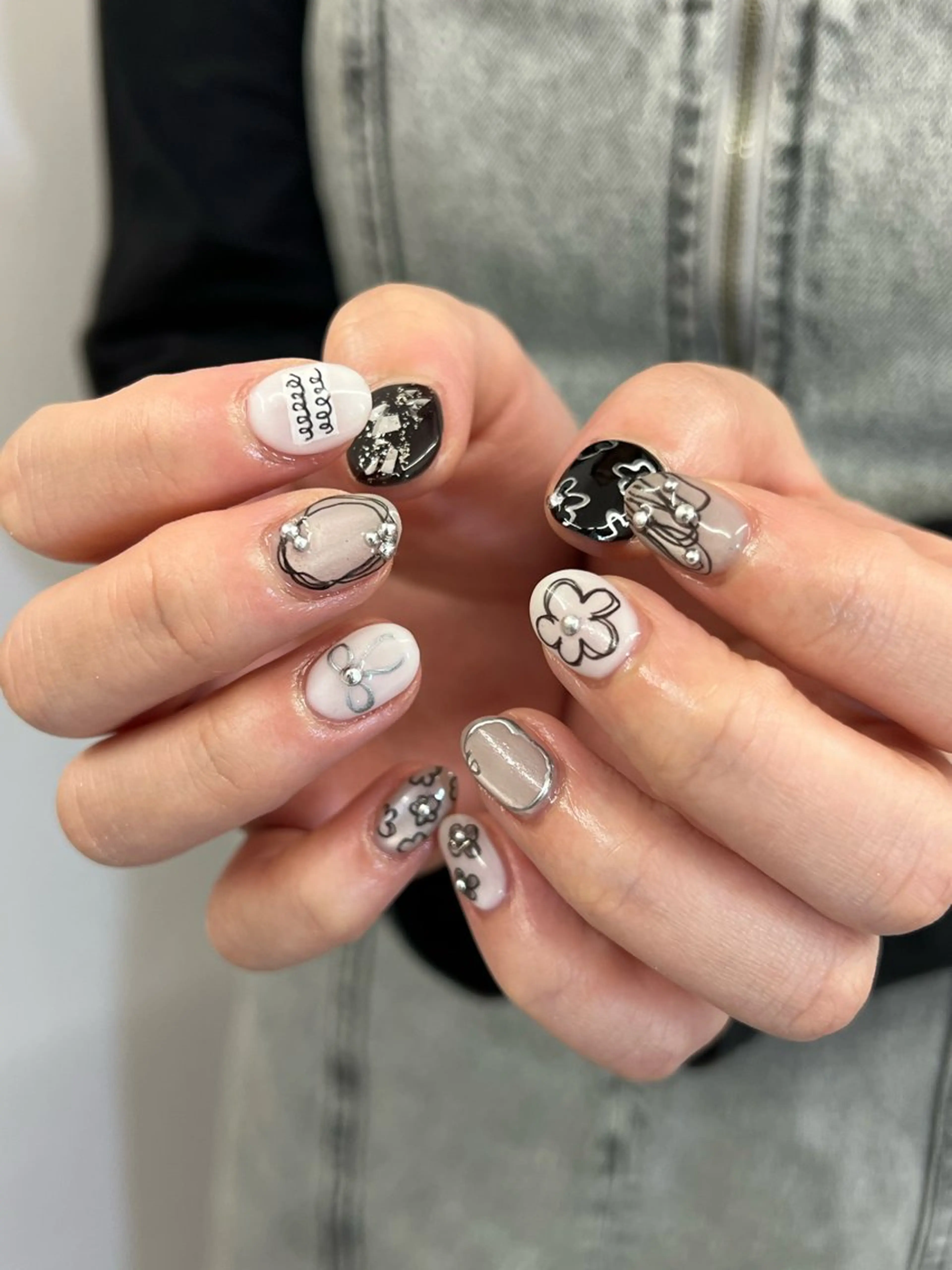 ネイル ジェルネイル マグネットネイル ニュアンスネイル パラジェル リボン ハンドネイル ハンドケア Bana_ Nailのネイルデザイン