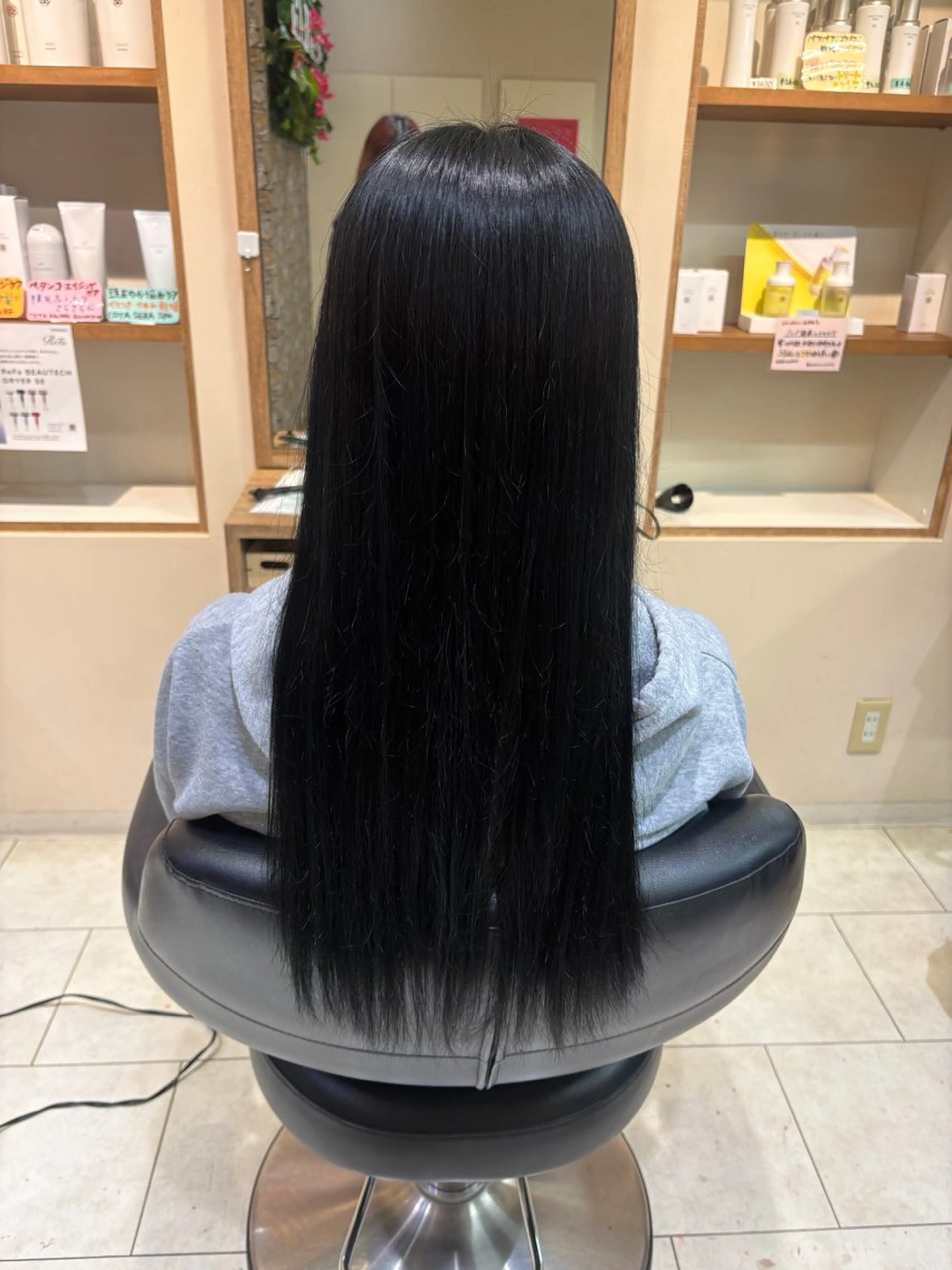 ロング ヘアカラー トリートメント ko°・*:.。. 23*°のヘアスタイル