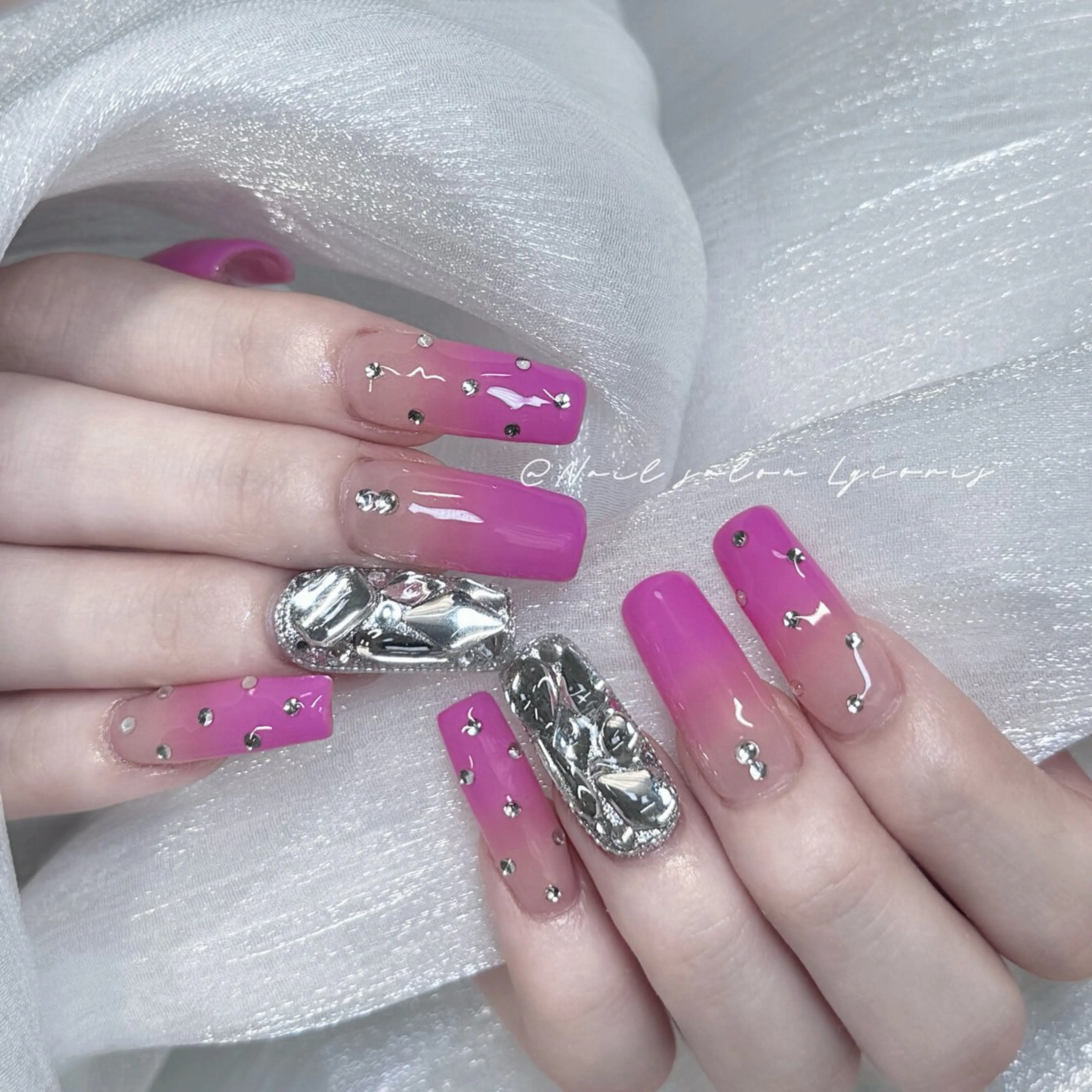 ネイル ハンドネイル Nail salon Lycoris キキのネイルデザイン