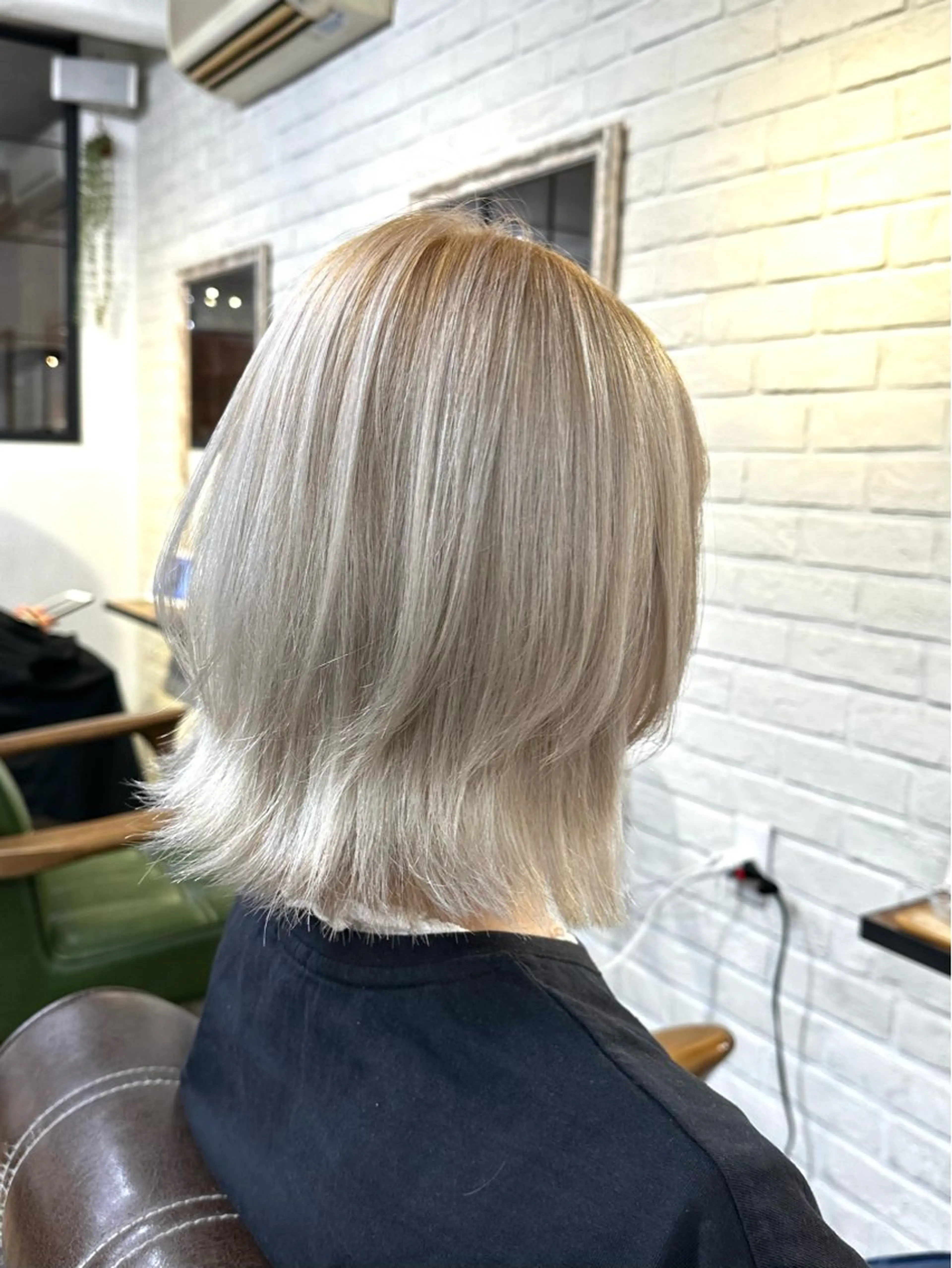 カラー ブロンド ホワイトブロンド ✨透明感カラー🌱 上村　舜のヘアスタイル