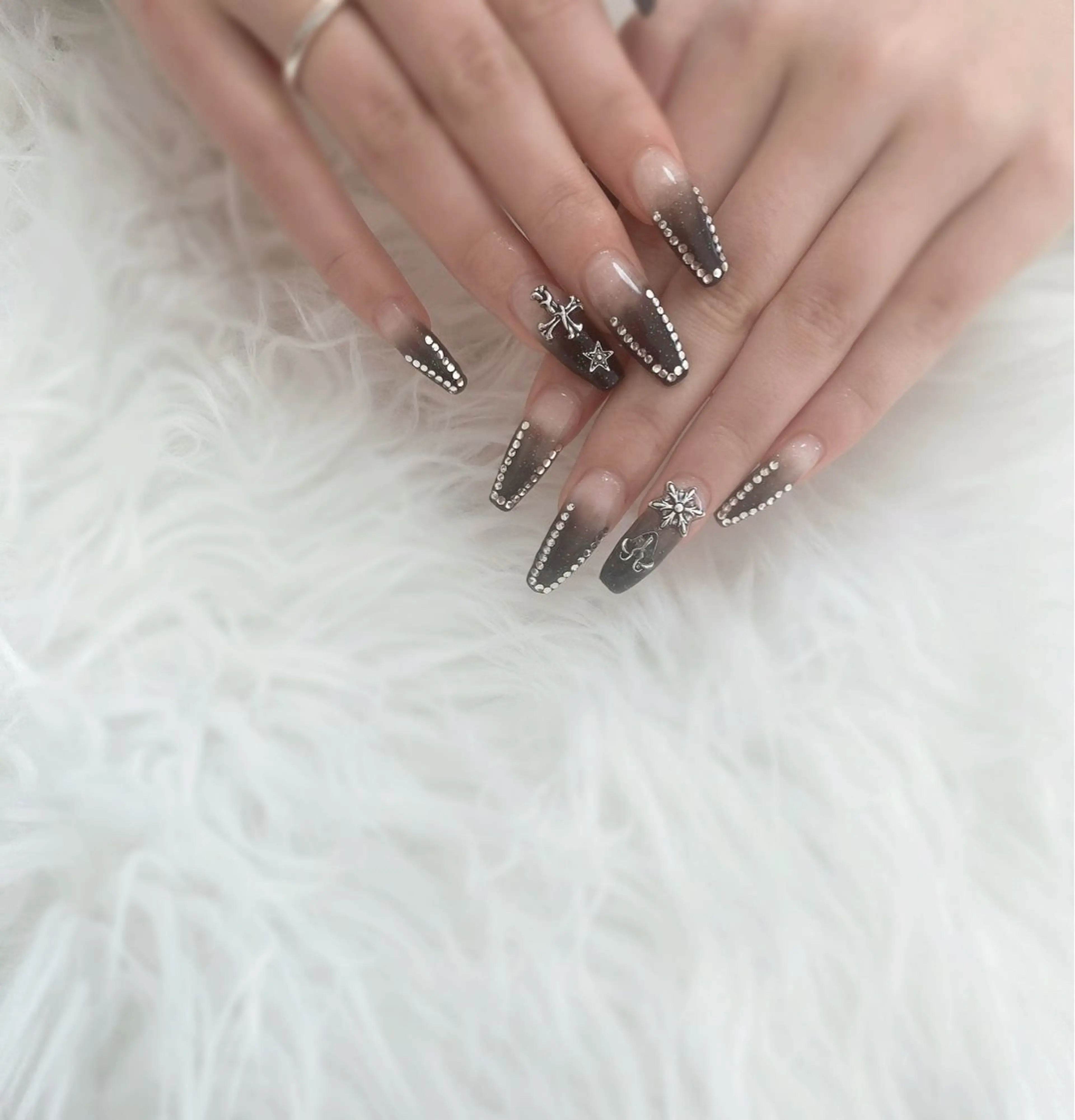 ネイル ESPOIR Ｎのネイルデザイン