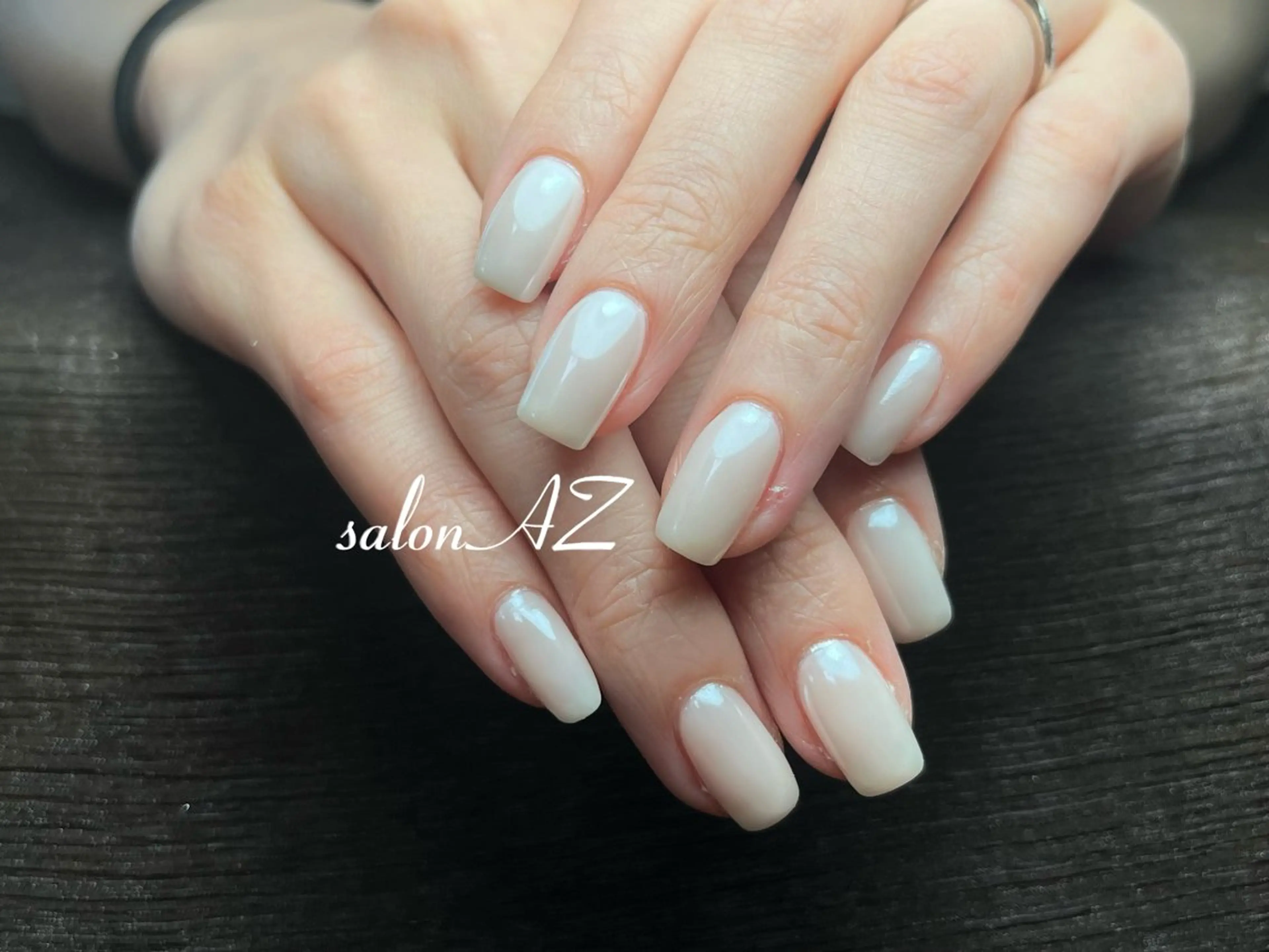 ネイル アートネイル 長さ出し フットネイル フレンチネイル ジェルネイル ハンドネイル salon AZのネイルデザイン