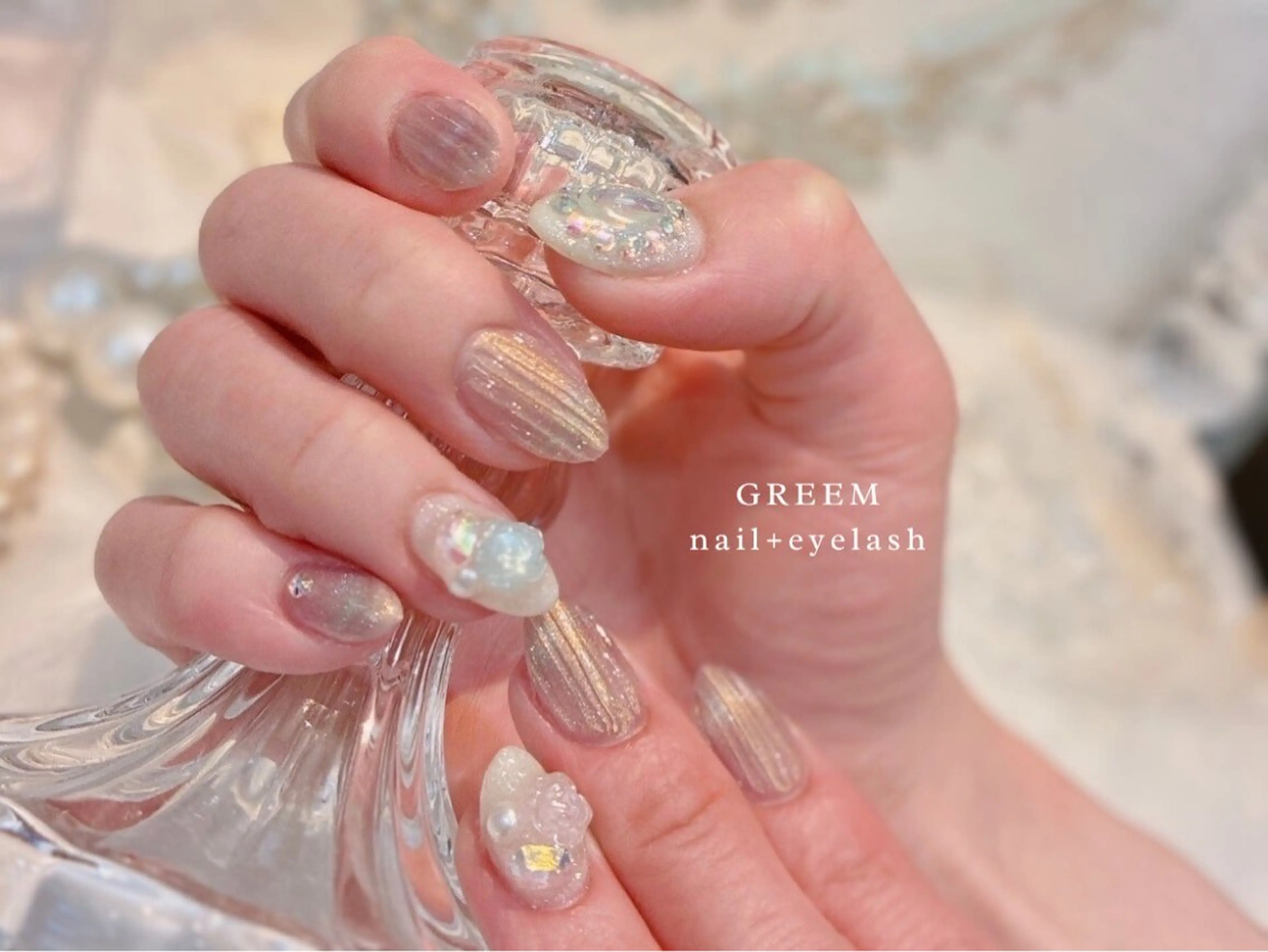 ネイル オーロラネイル ハンドネイル GREEM グリームのネイルデザイン