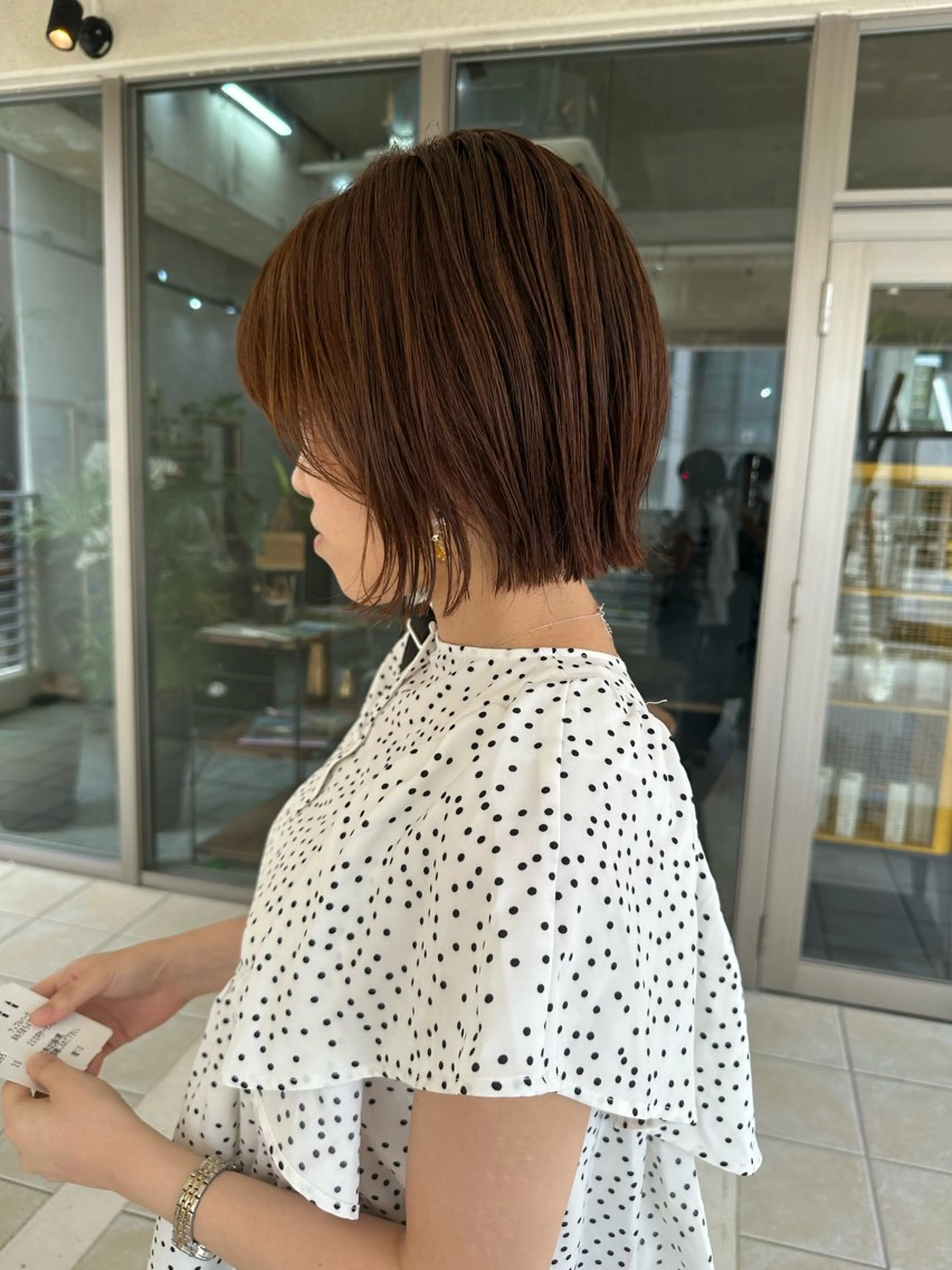 ショート 切りっぱなしボブ ショートボブ ハンサムショート 丸みショート アッシュ モテ髪/ボブ/ショー ト/アダチフウトのヘアスタイル