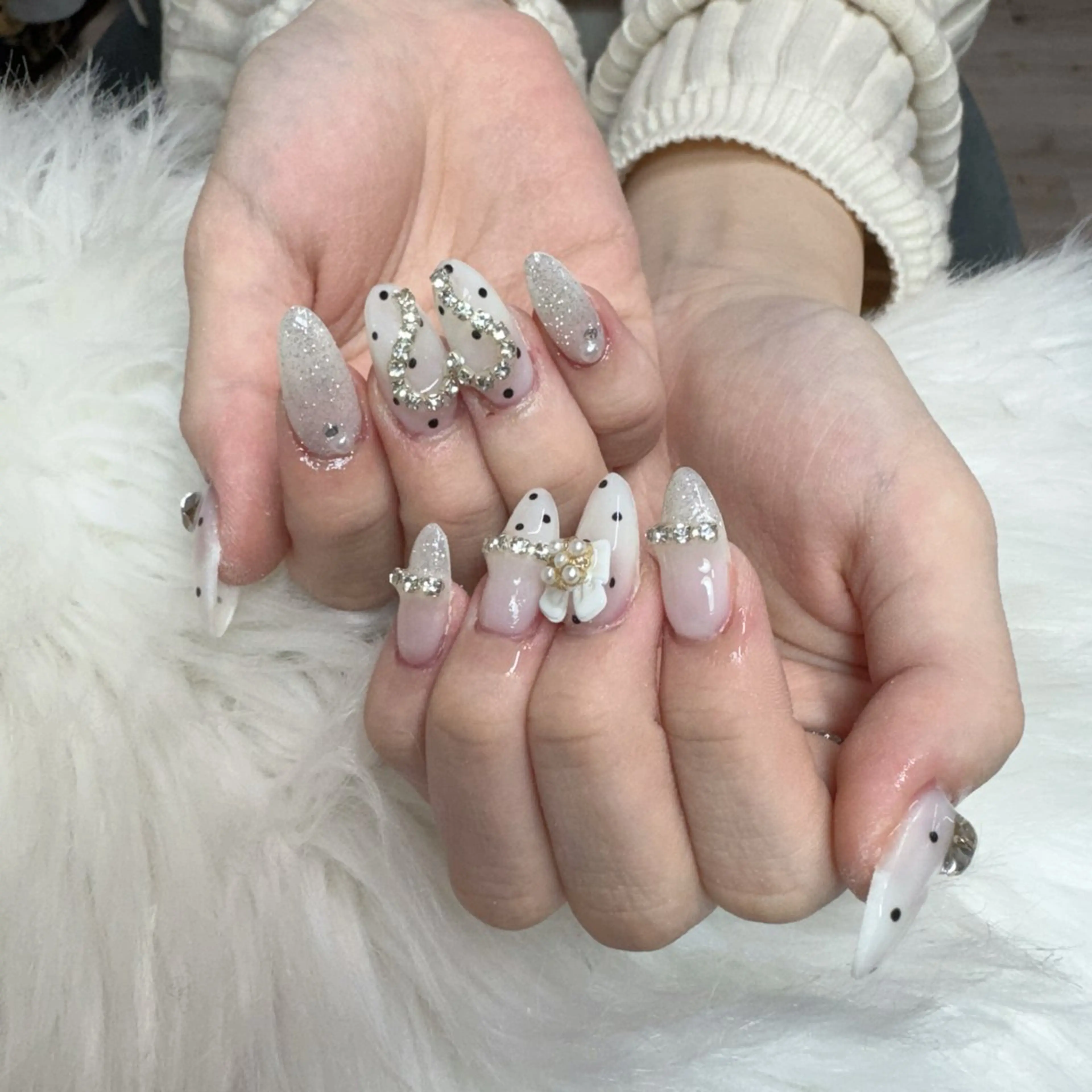 ネイル ハンドネイル 🎀nana🫧 ワンホンネイル🎀のネイルデザイン