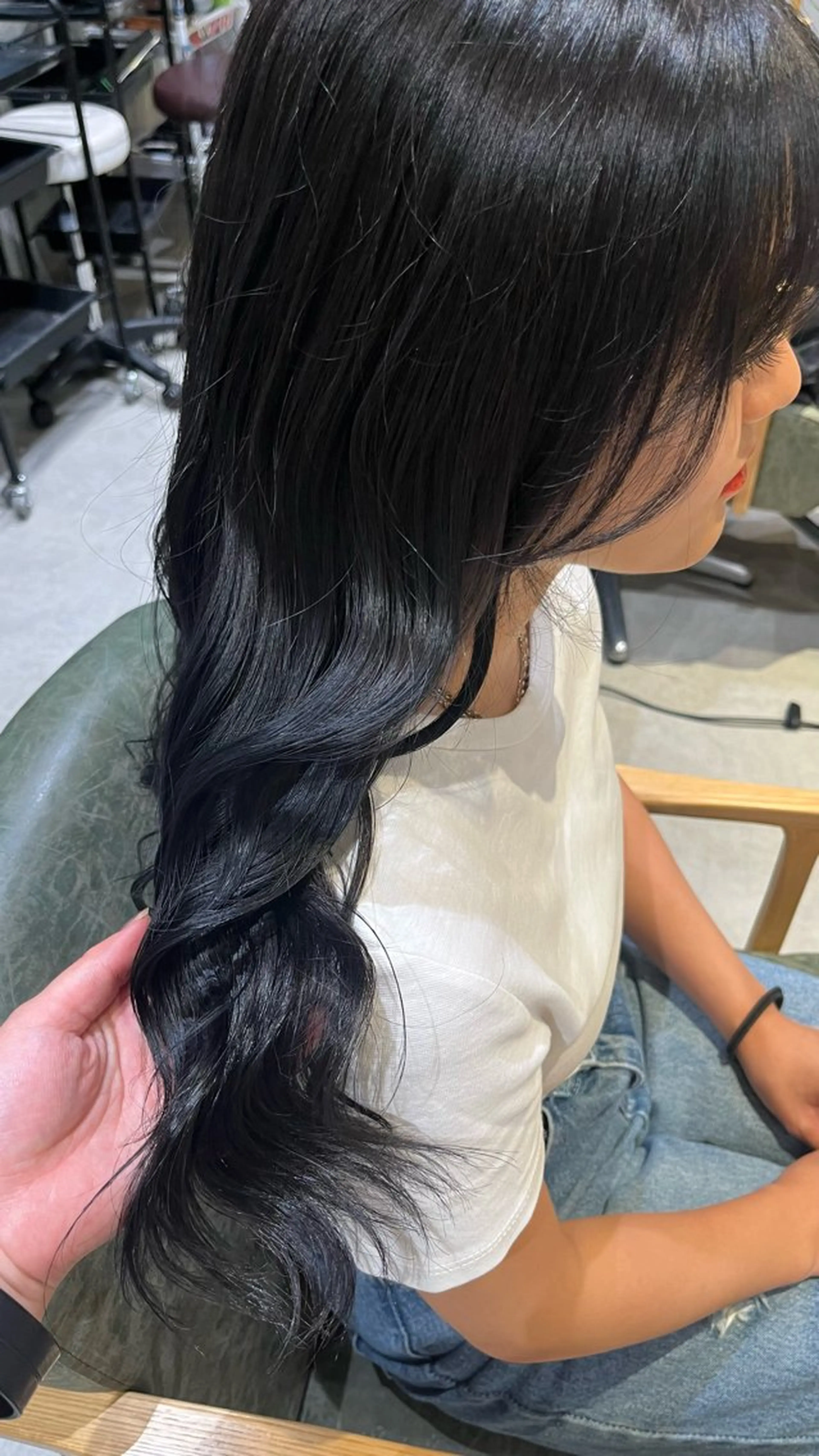 セミロング カラー ヘアカラー トリートメント 𝐚𝐨𝐢🩰/ パーソナルカラーのヘアスタイル