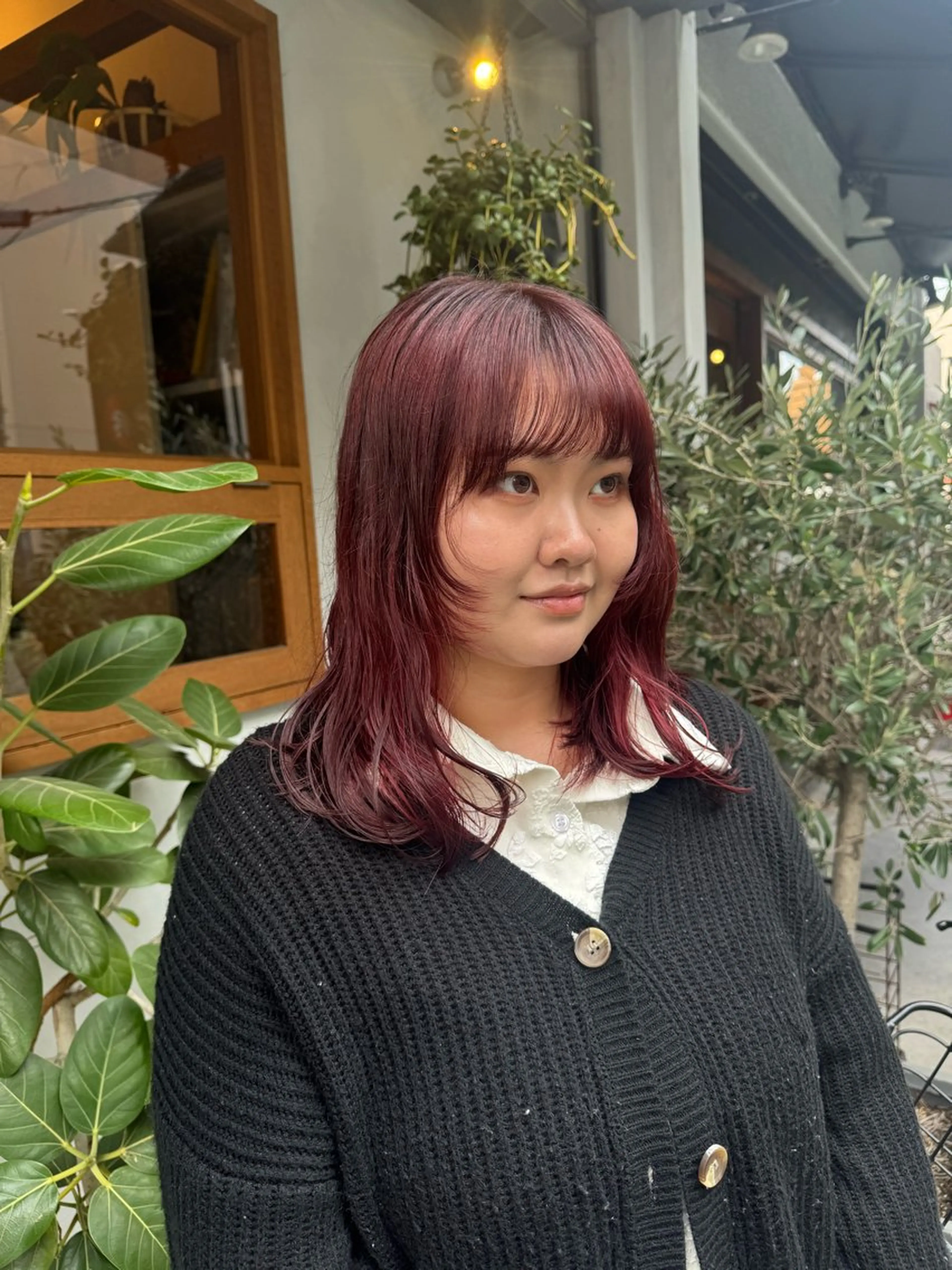 ミディアム カラー レッドカラー カット ヘアカラー トリートメント ENIF　大島 芽生のヘアスタイル