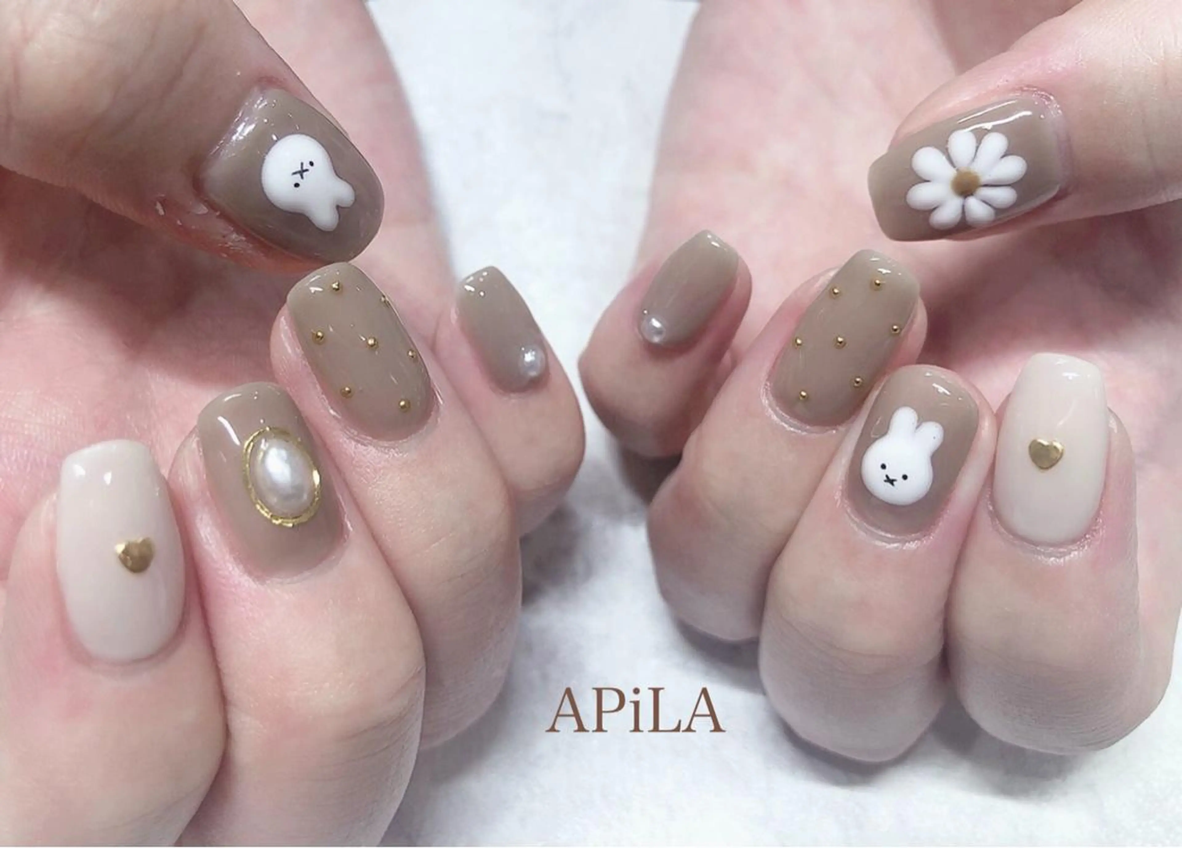 ネイル ハンドネイル APiLA 甲斐田のネイルデザイン