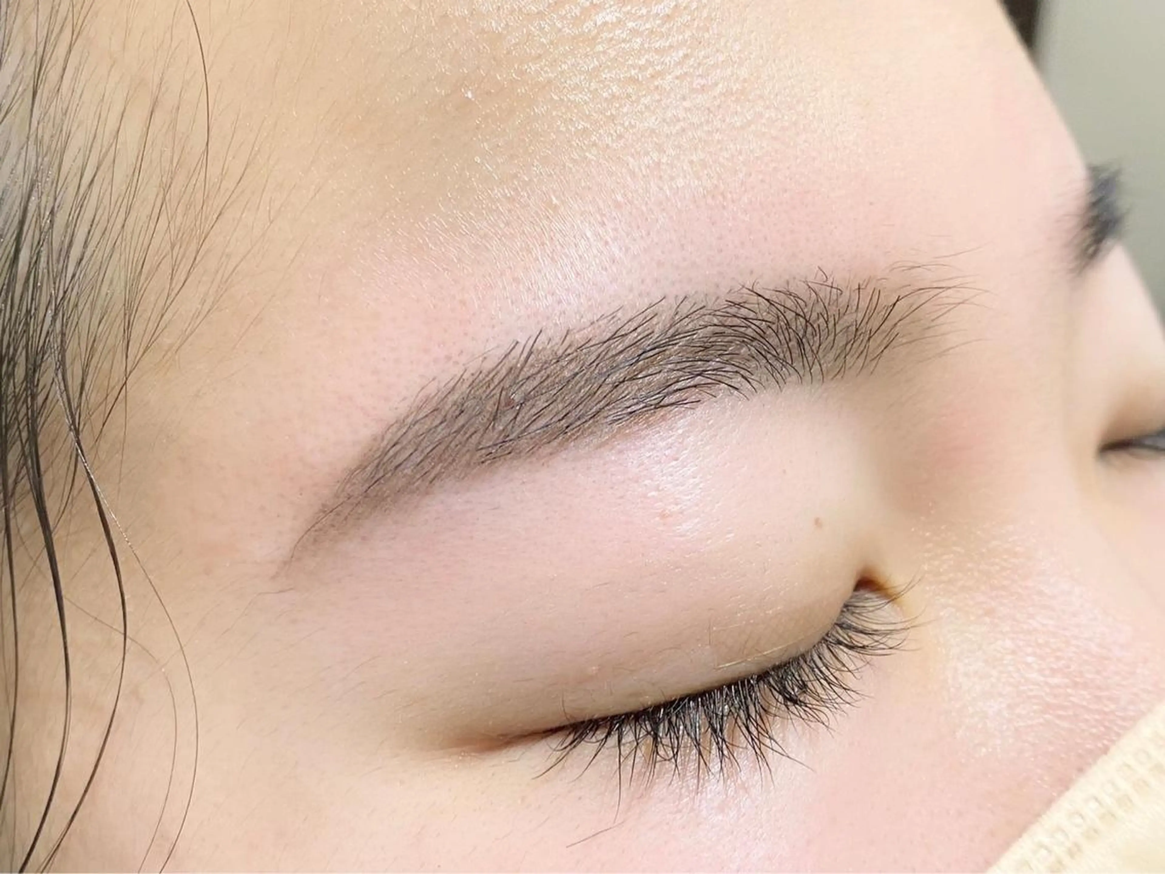 アイブロウ ワックス脱毛 eyelist 大垣のマツエク・マツパデザイン