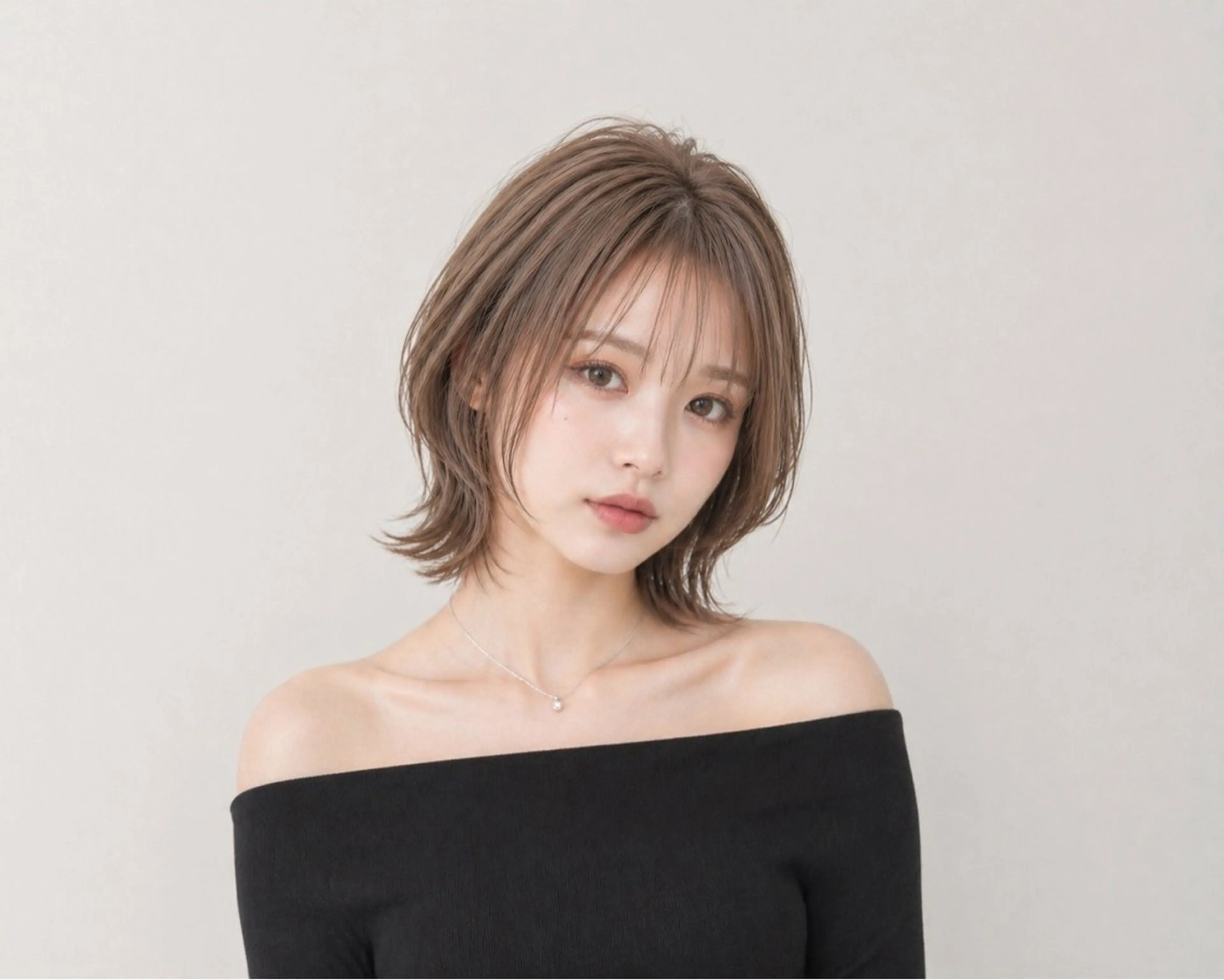 ミディアム ボブレイヤー ボブ くびれヘア 伸ばしかけ ハイライト あい/透明感カラー /縮毛矯正のヘアスタイル