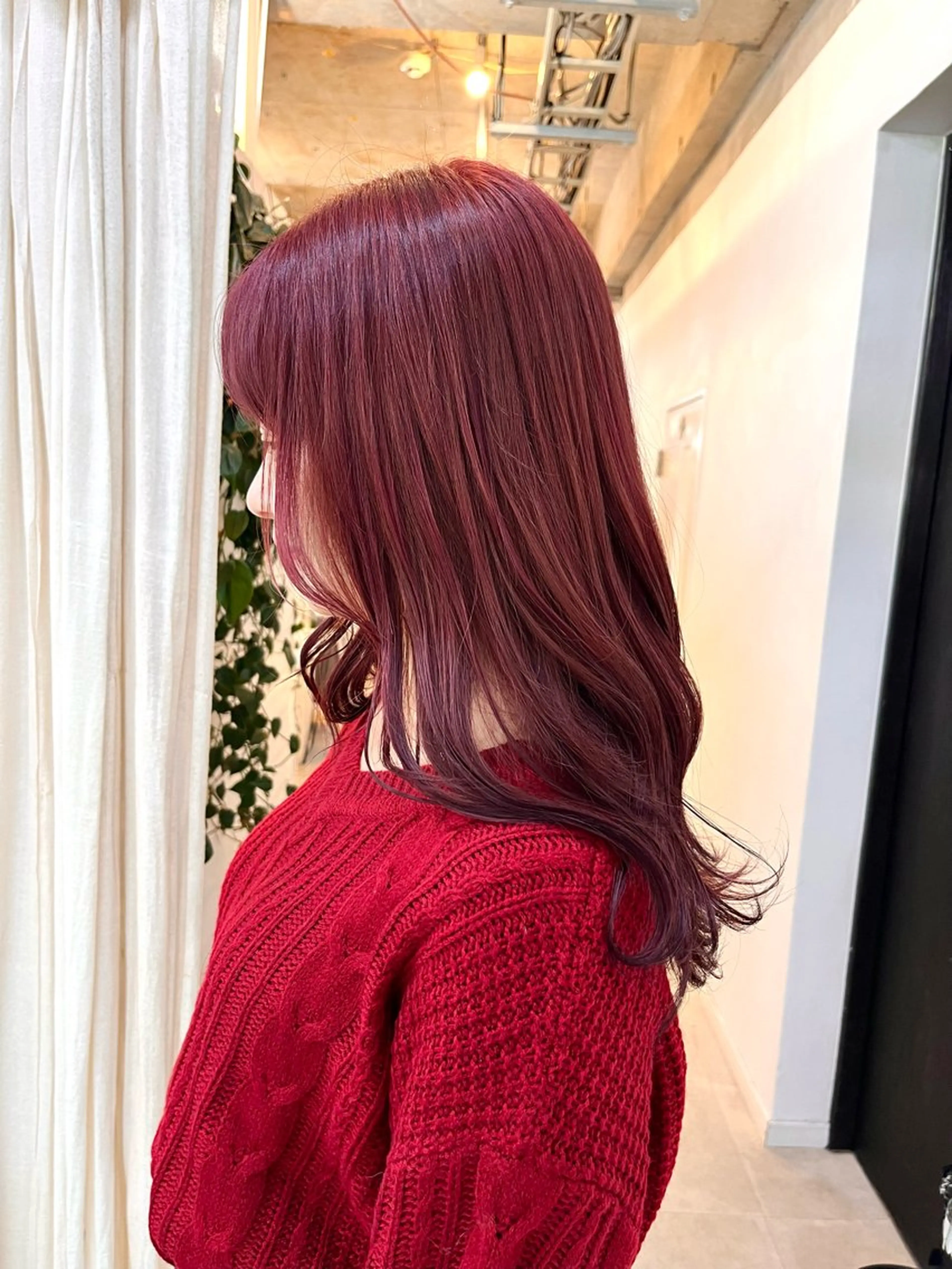 セミロング カラー ピンクカラー レッドカラー ヘアカラー トリートメント メンズパーマ ヘアカラー大成のヘアスタイル