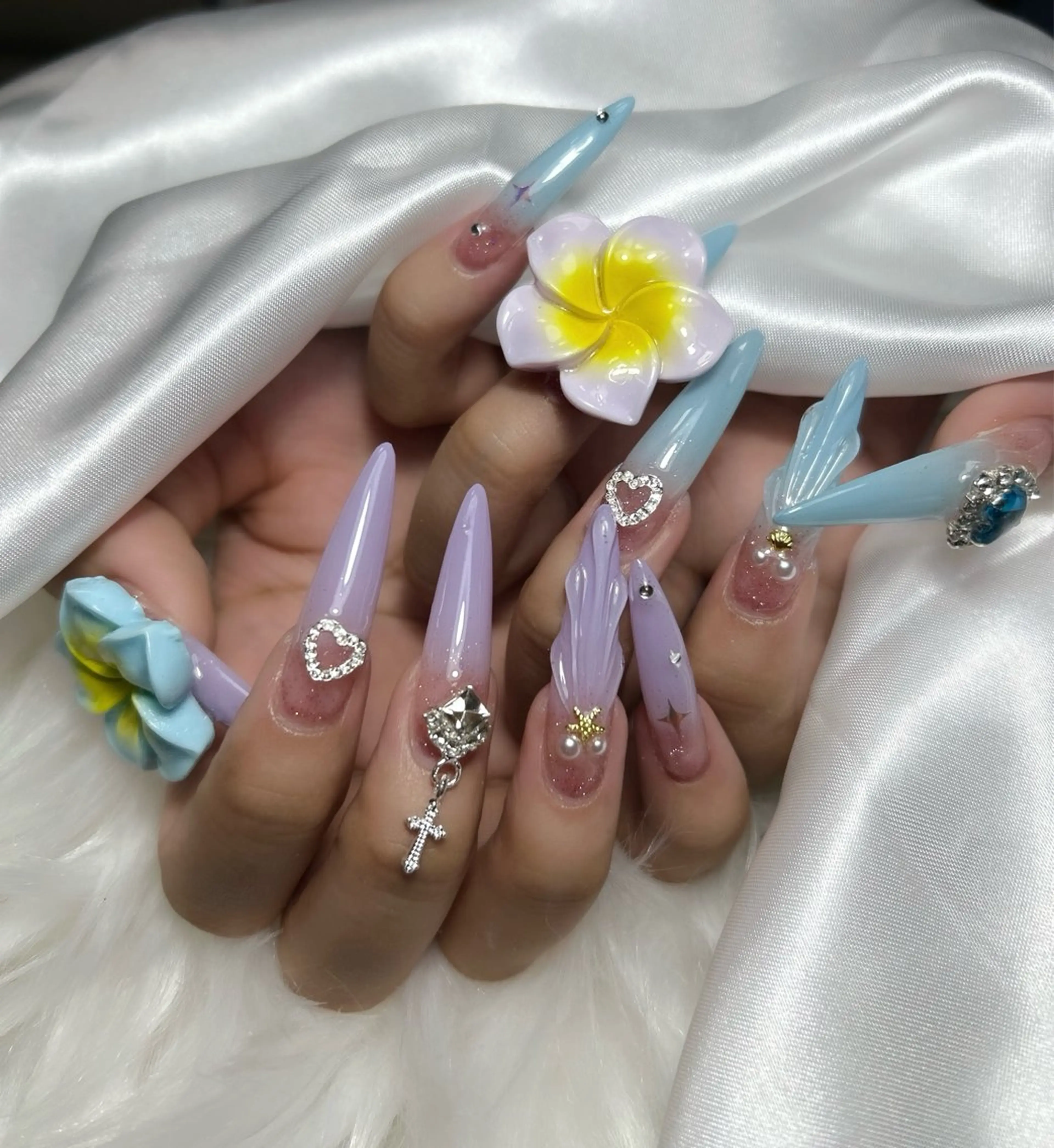 ネイル アートネイル オーロラネイル チークネイル 長さ出し フットネイル Chan nailsのネイルデザイン