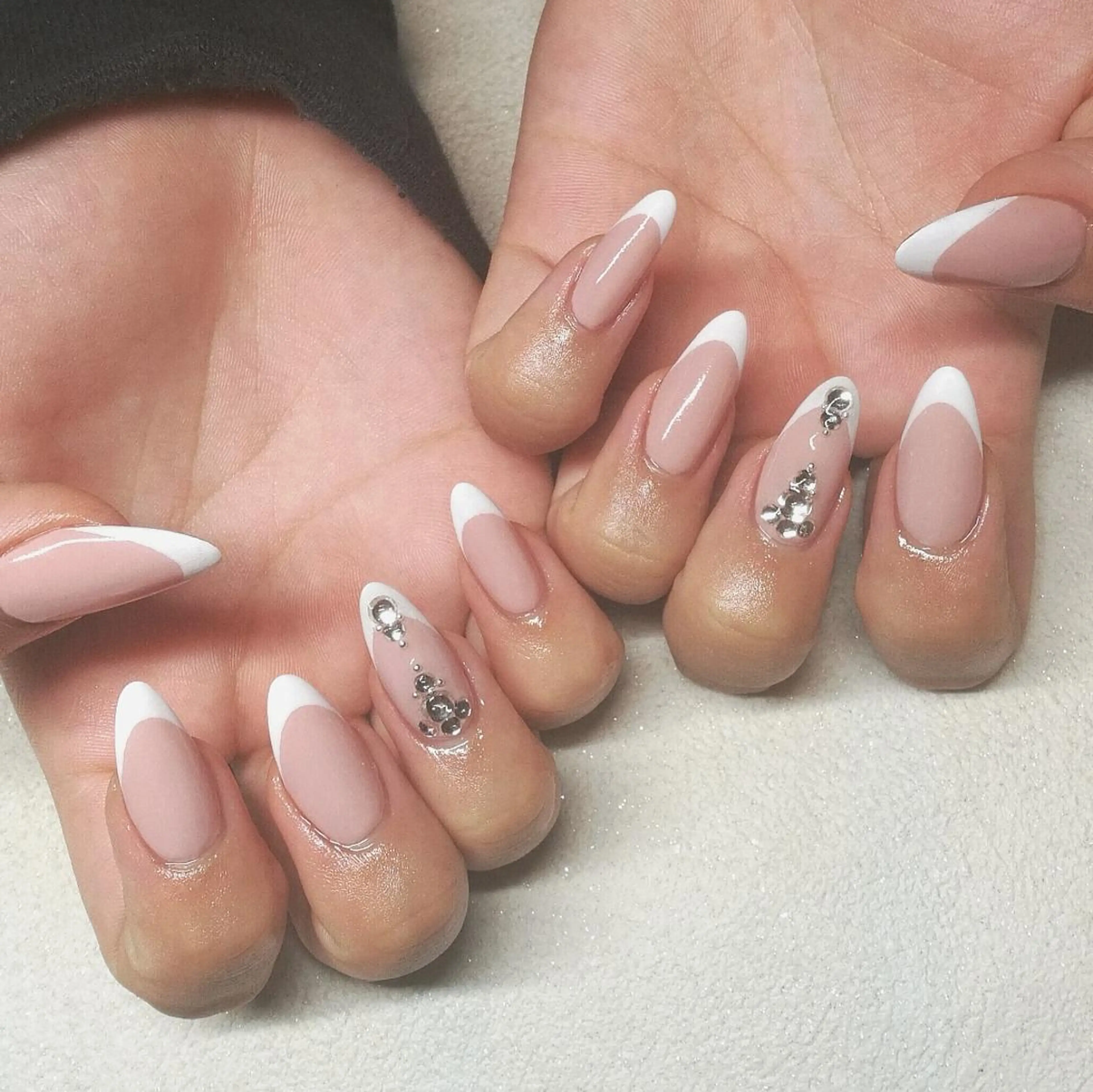 ネイル ストーンネイル ハンドネイル private nailsalonのネイルデザイン