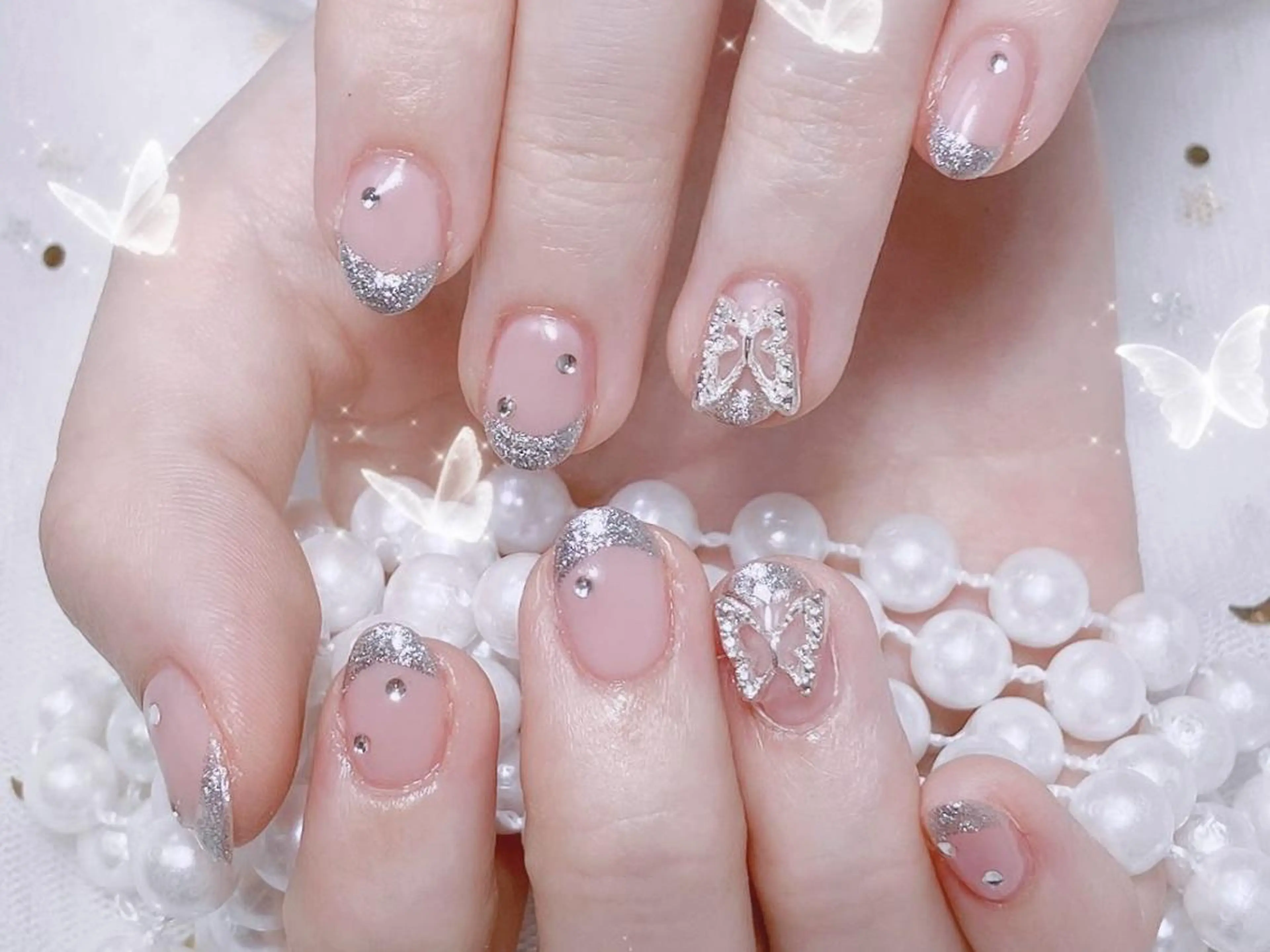 ネイル queensnail 🧸mikaのネイルデザイン