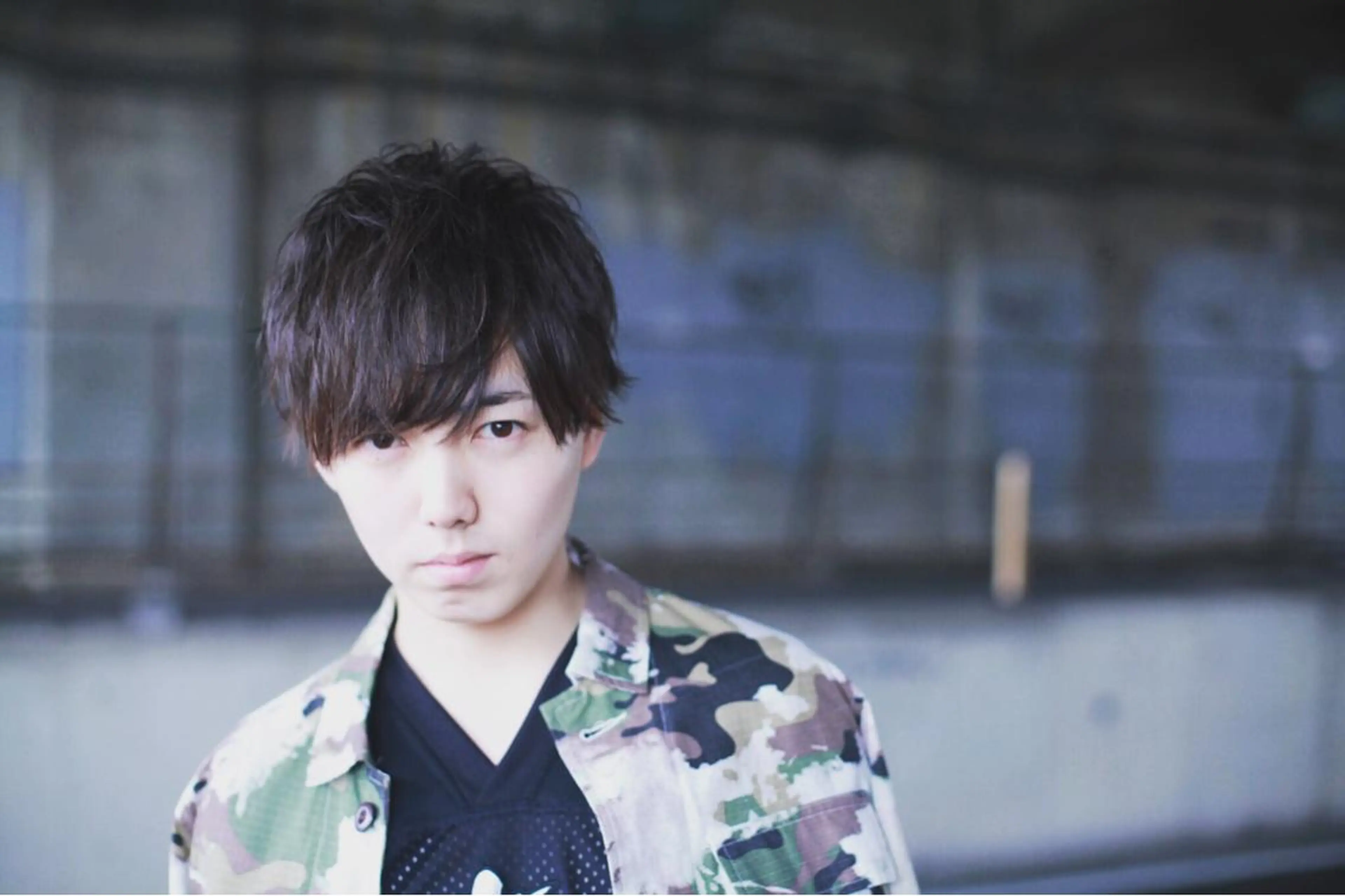 ミディアム カラー メンズ イルミナカラー メンズヘア特化 崎田 成人のヘアスタイル