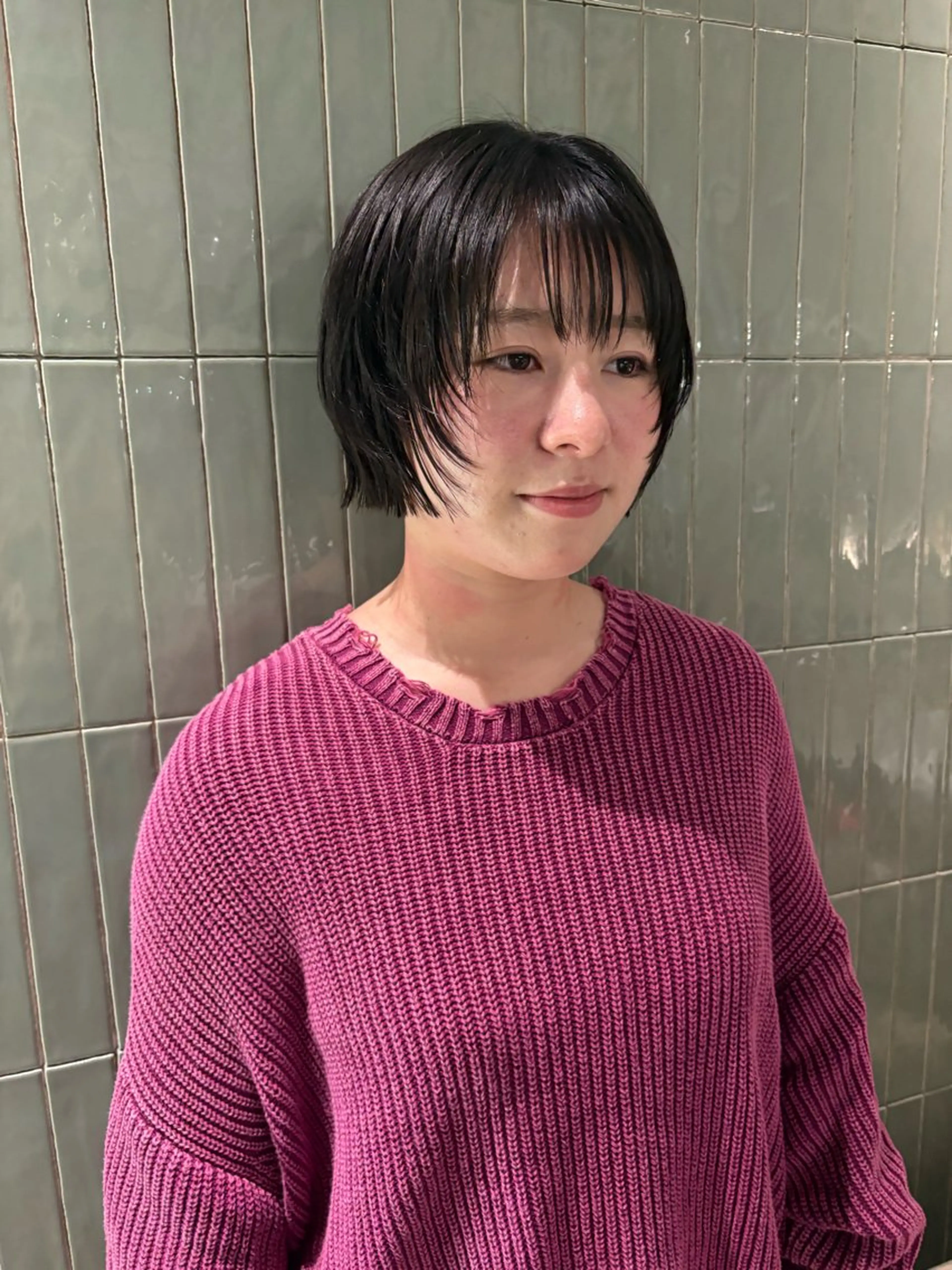 ショート ボブ リカ/ハイトーン ・オリーブ🍀のヘアスタイル