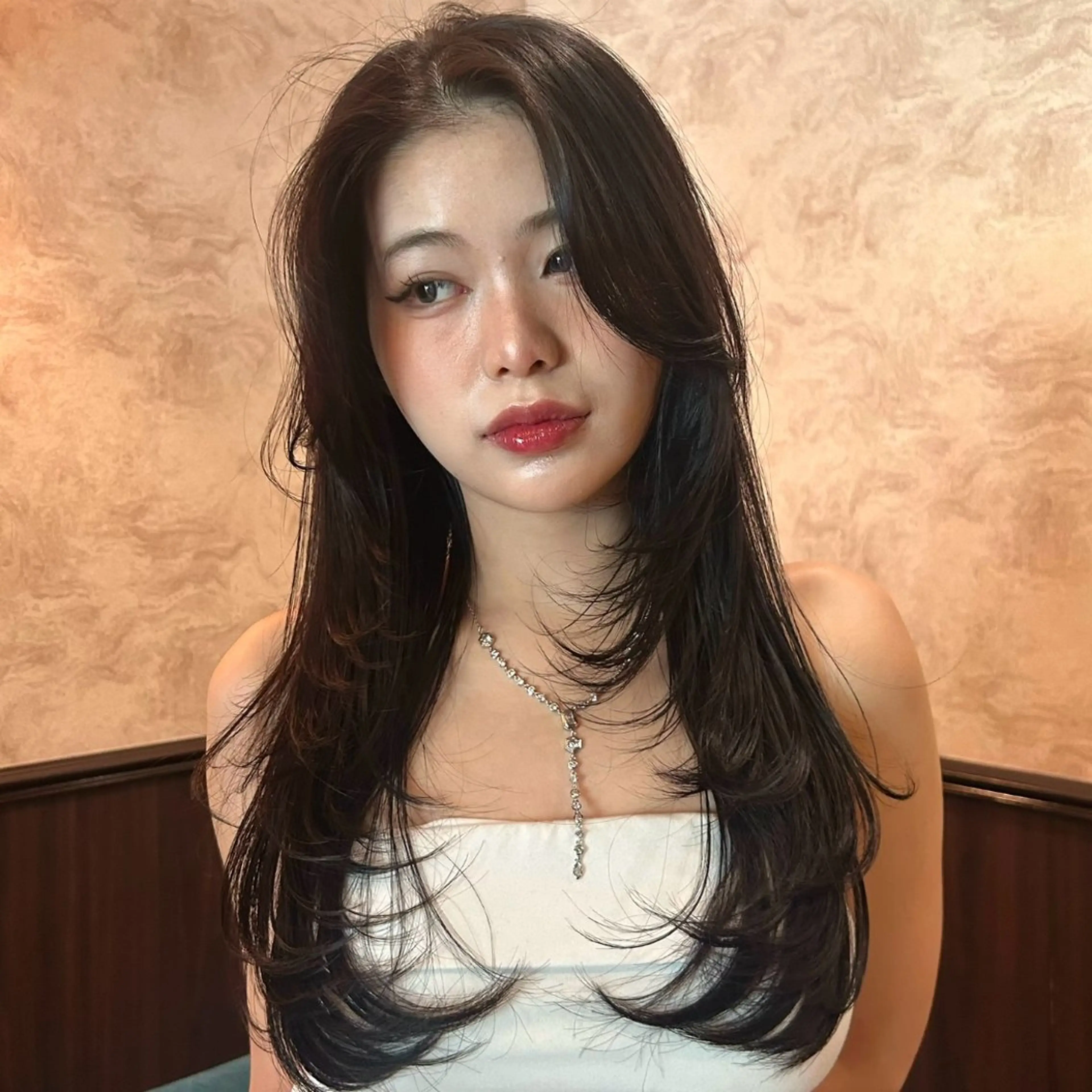 ロング カラー ヘアカラー Momo/海外ヘア レイヤー/ハイライトのヘアスタイル