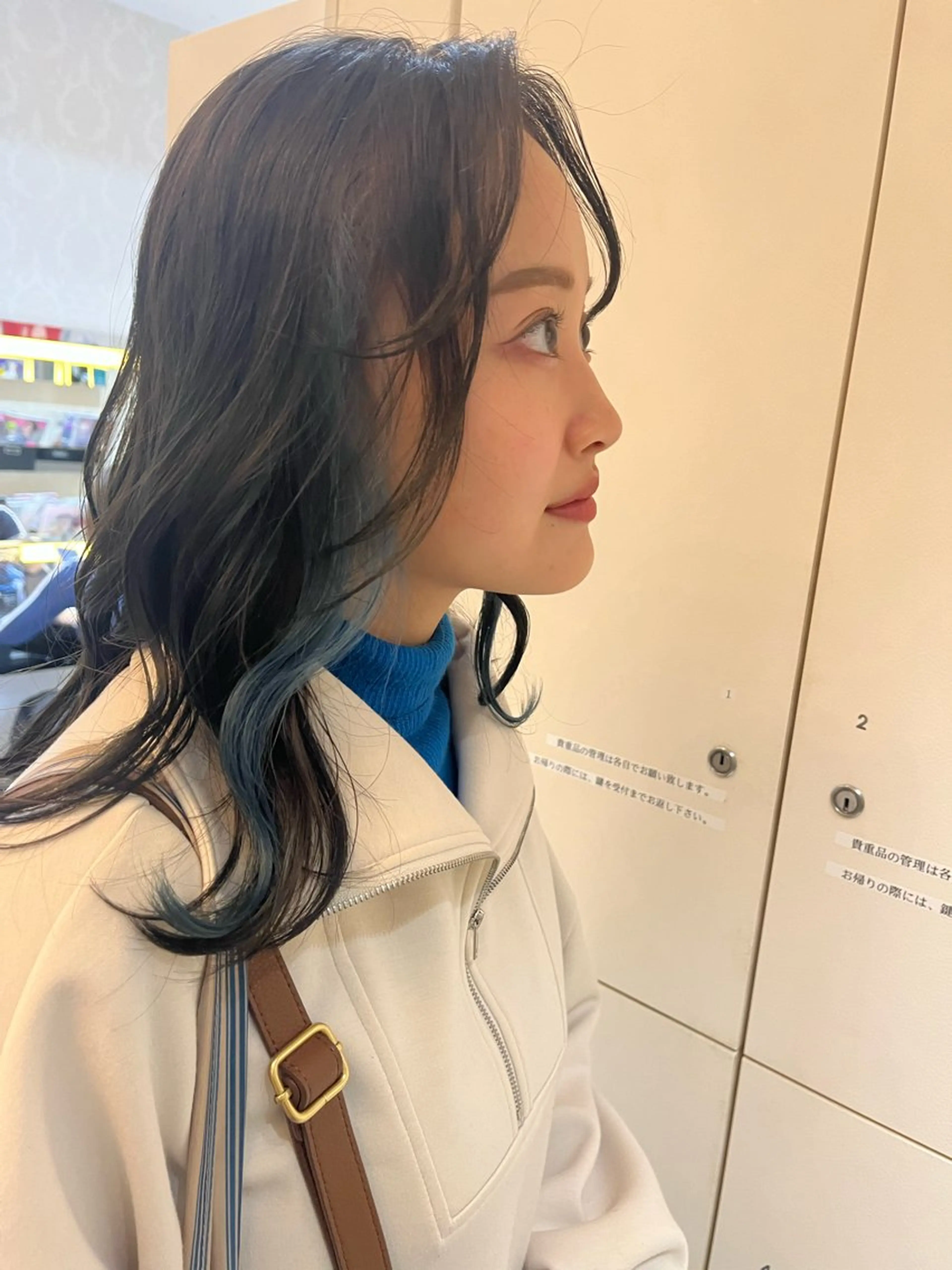 ミディアム カラー ブルーカラー ヘアカラー 透明感カラー/ レイヤーkotonoのヘアスタイル