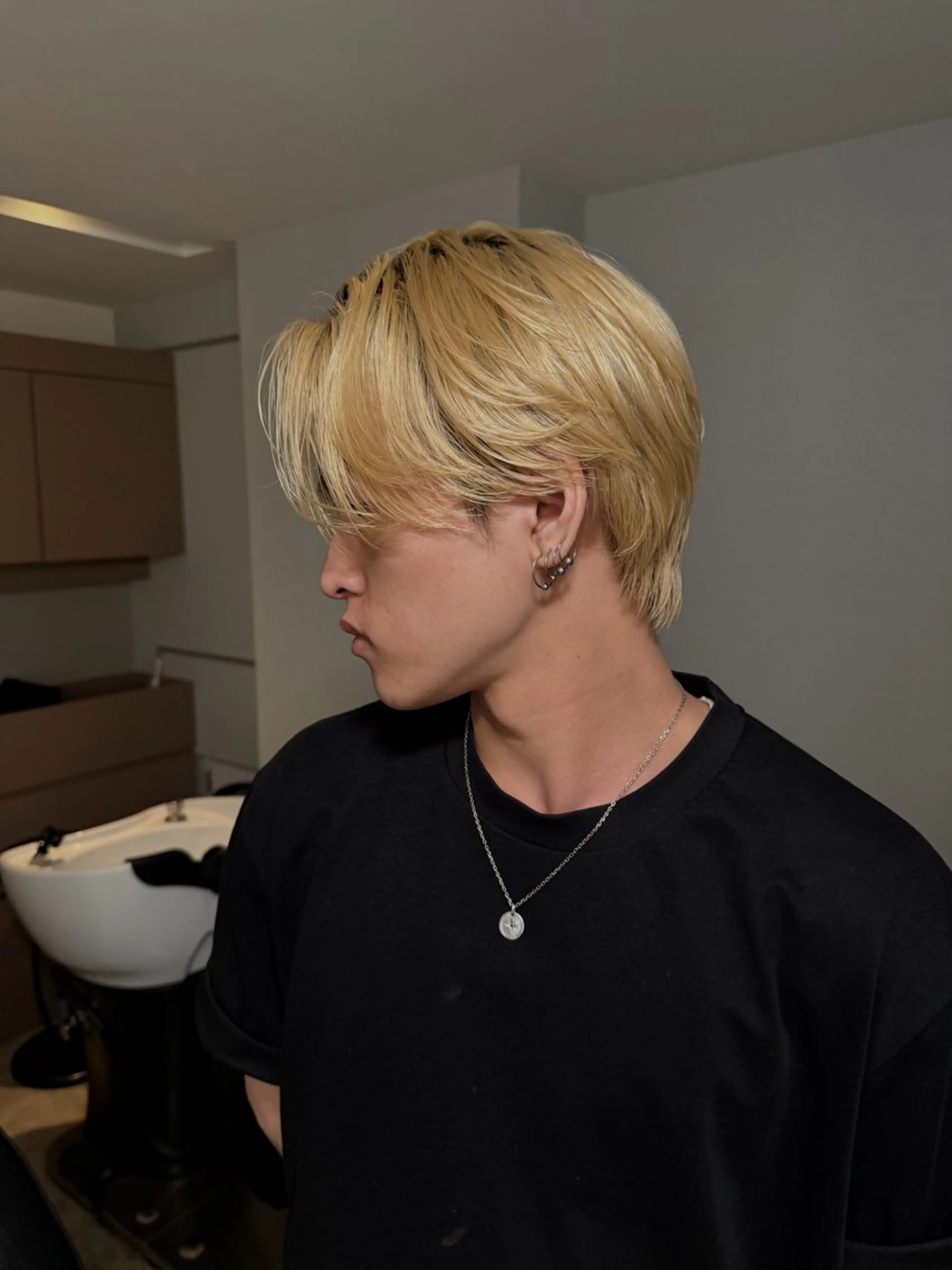 ショート カラー パーマ メンズ ヘアセット センターパート特化 井上健太のヘアスタイル