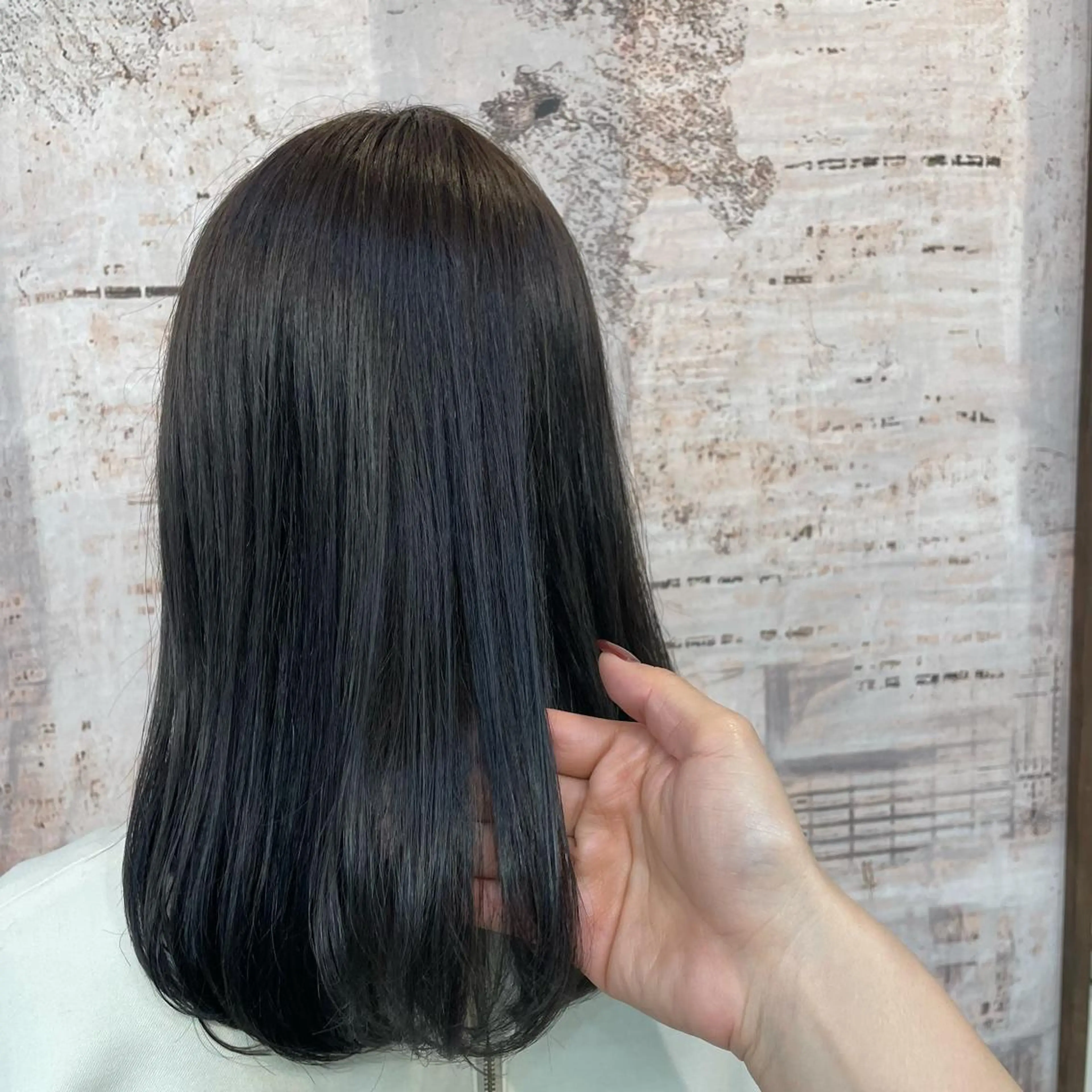 セミロング アッシュ ヘアカラー トリートメント erina💖 CLUTCH天王寺のヘアスタイル