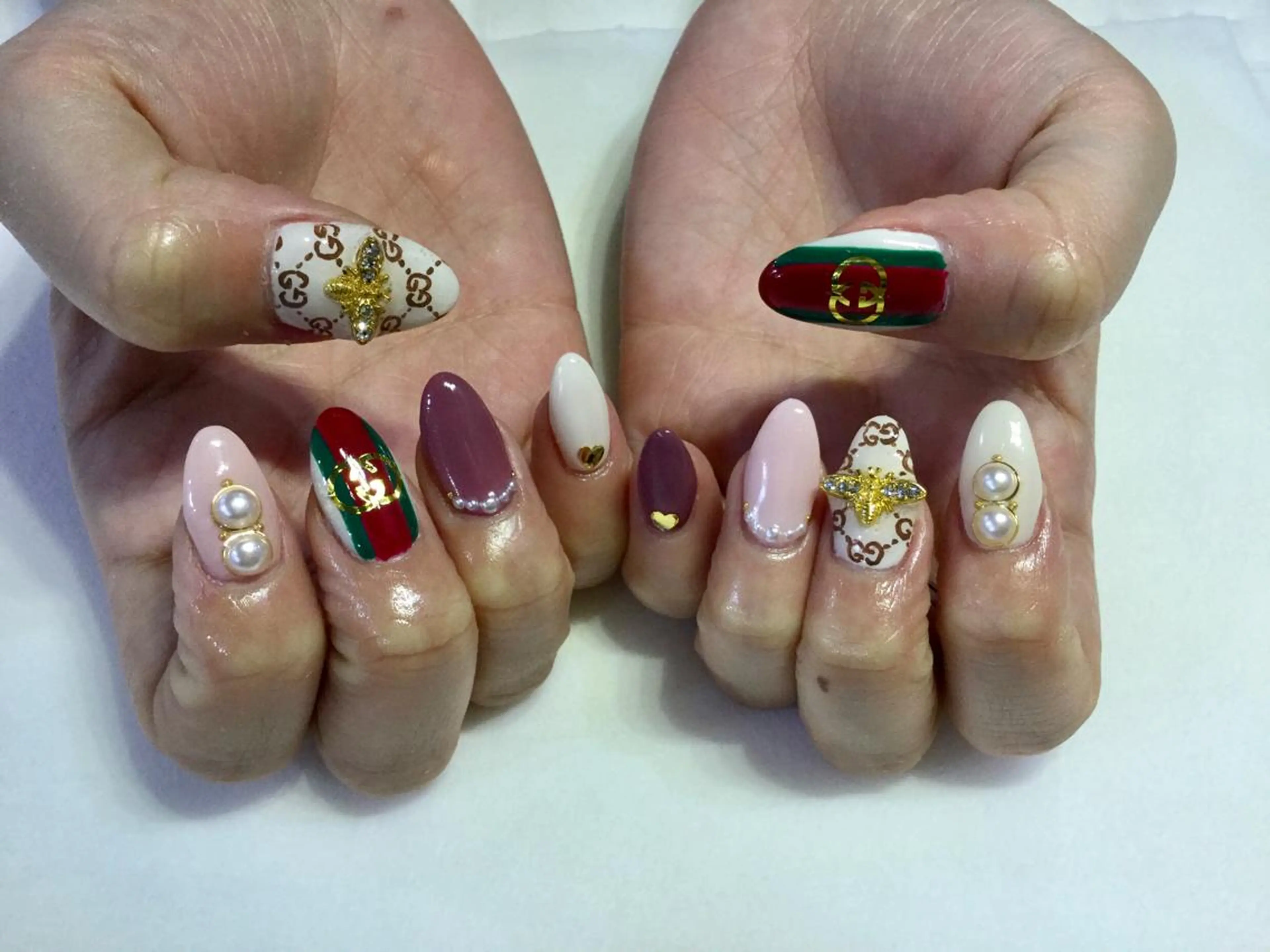 ネイル 💎🐰 saki. m 🐰💎のネイルデザイン