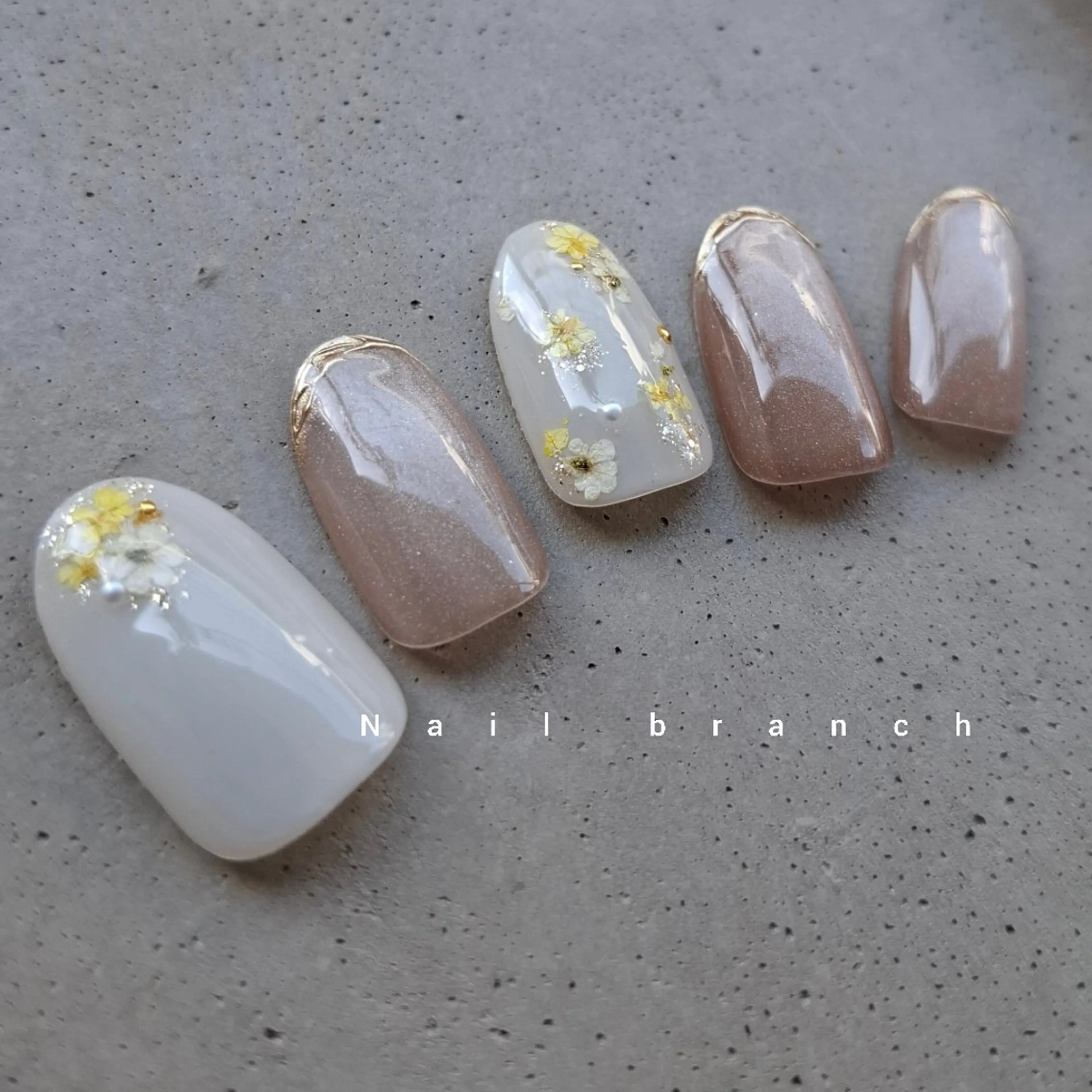 マツエク・マツパ Nail branchのネイルデザイン