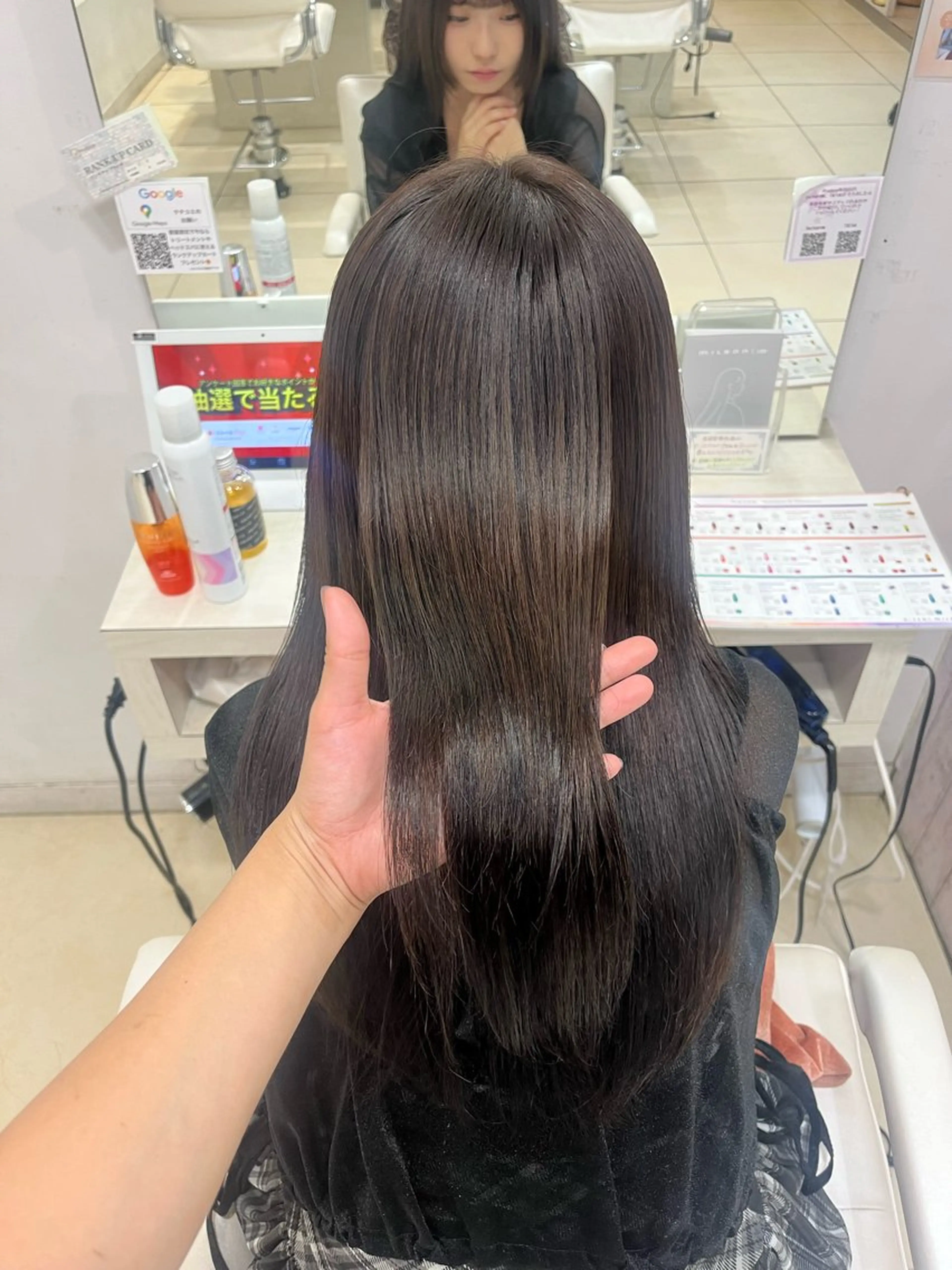 セミロング ヘアカラー トリートメント 【髪質改善カラー】 あむ·. ⟡ 🖤のヘアスタイル