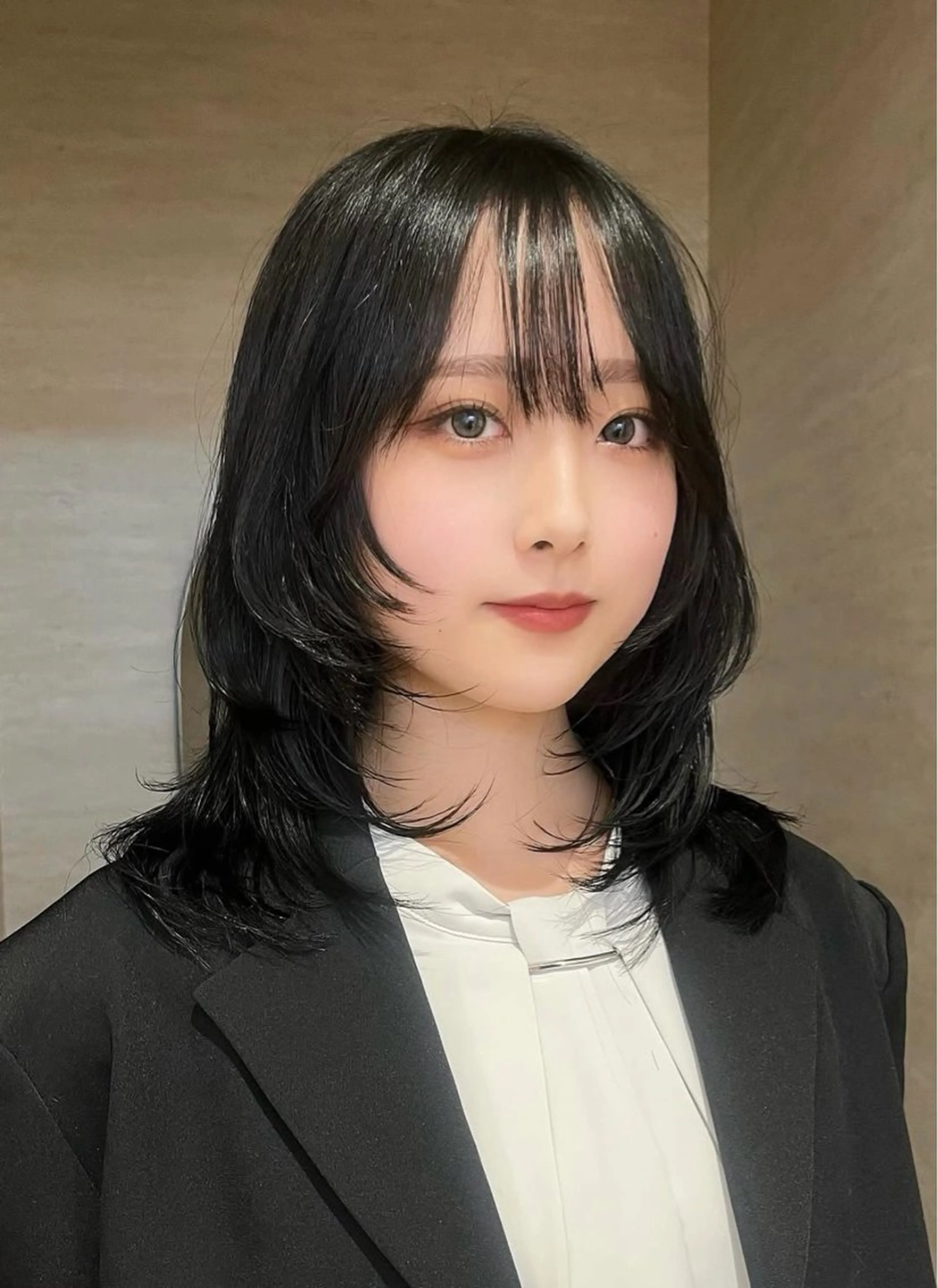 ミディアム カラー カット 縮毛矯正 くびれヘア/髪質改善 はるのヘアスタイル