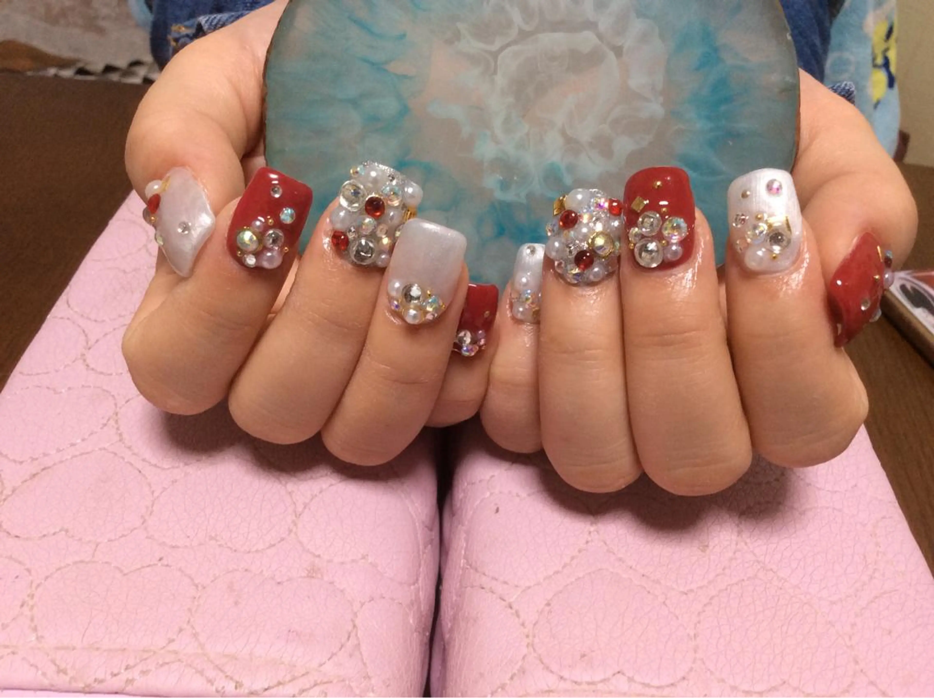 ネイル フラワー ムーンのネイルデザイン