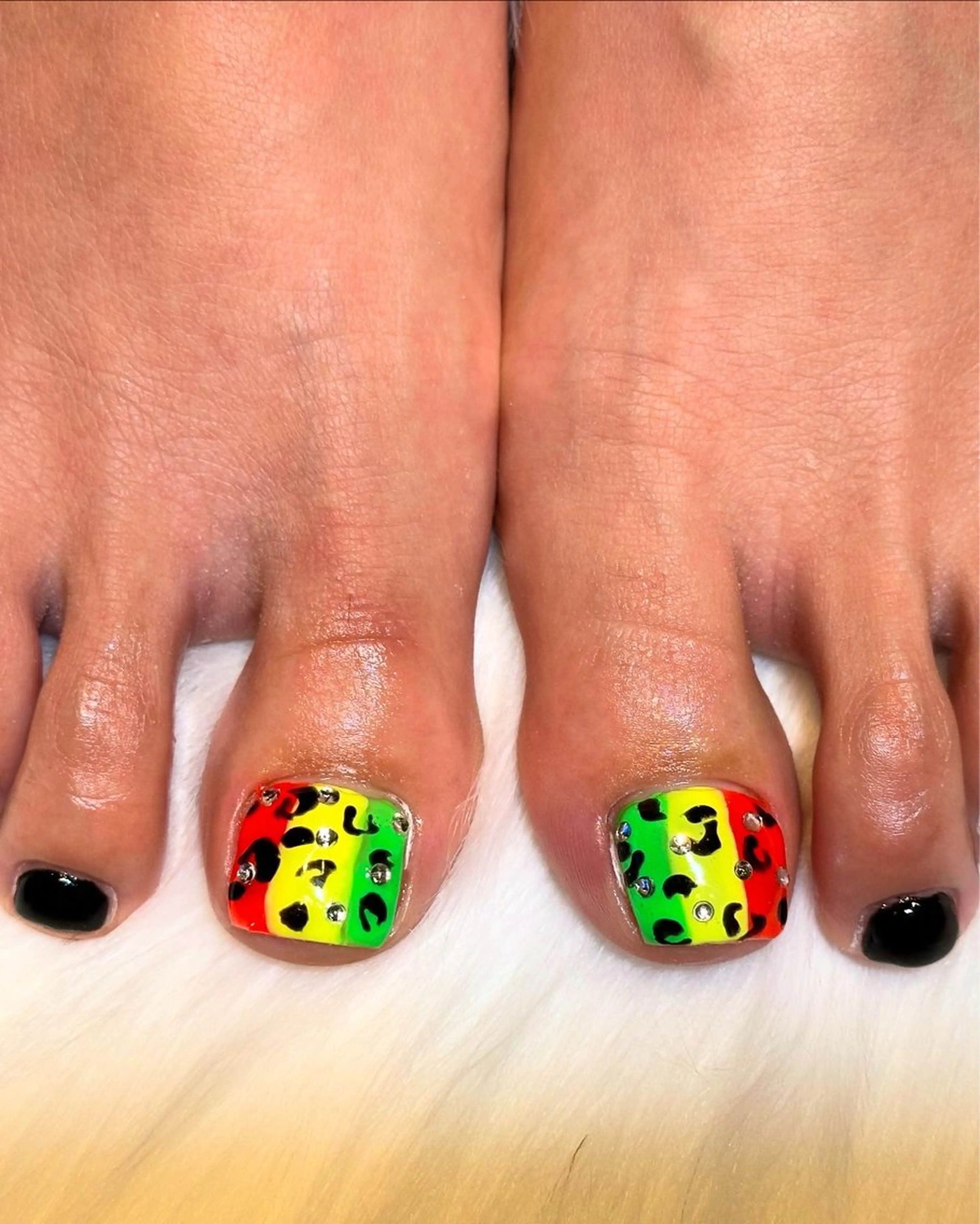 ネイル フットネイル ネイルサロンエレノア所属・田端 笑理菜のネイルデザイン