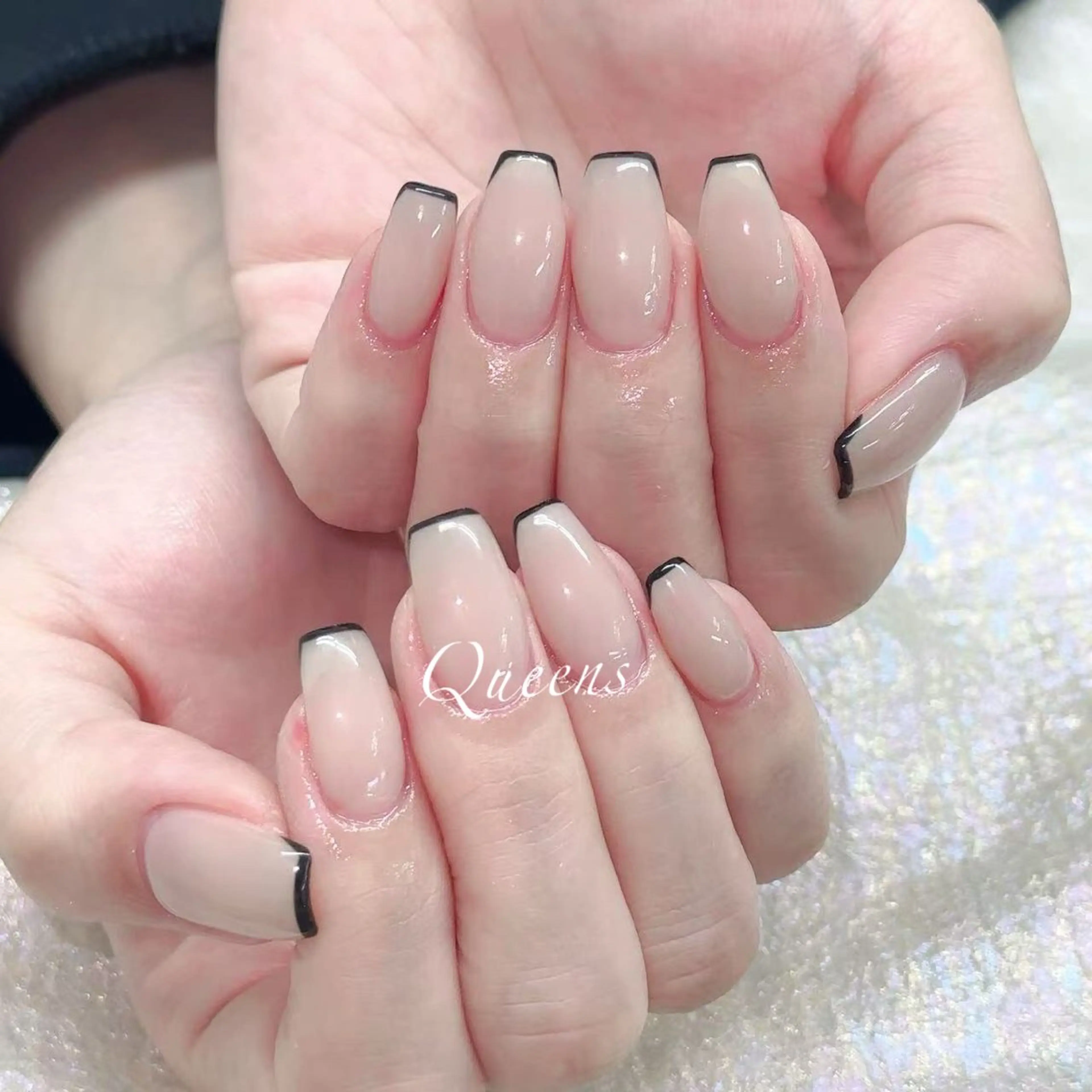 ネイル ハンドネイル Queens テイのネイルデザイン