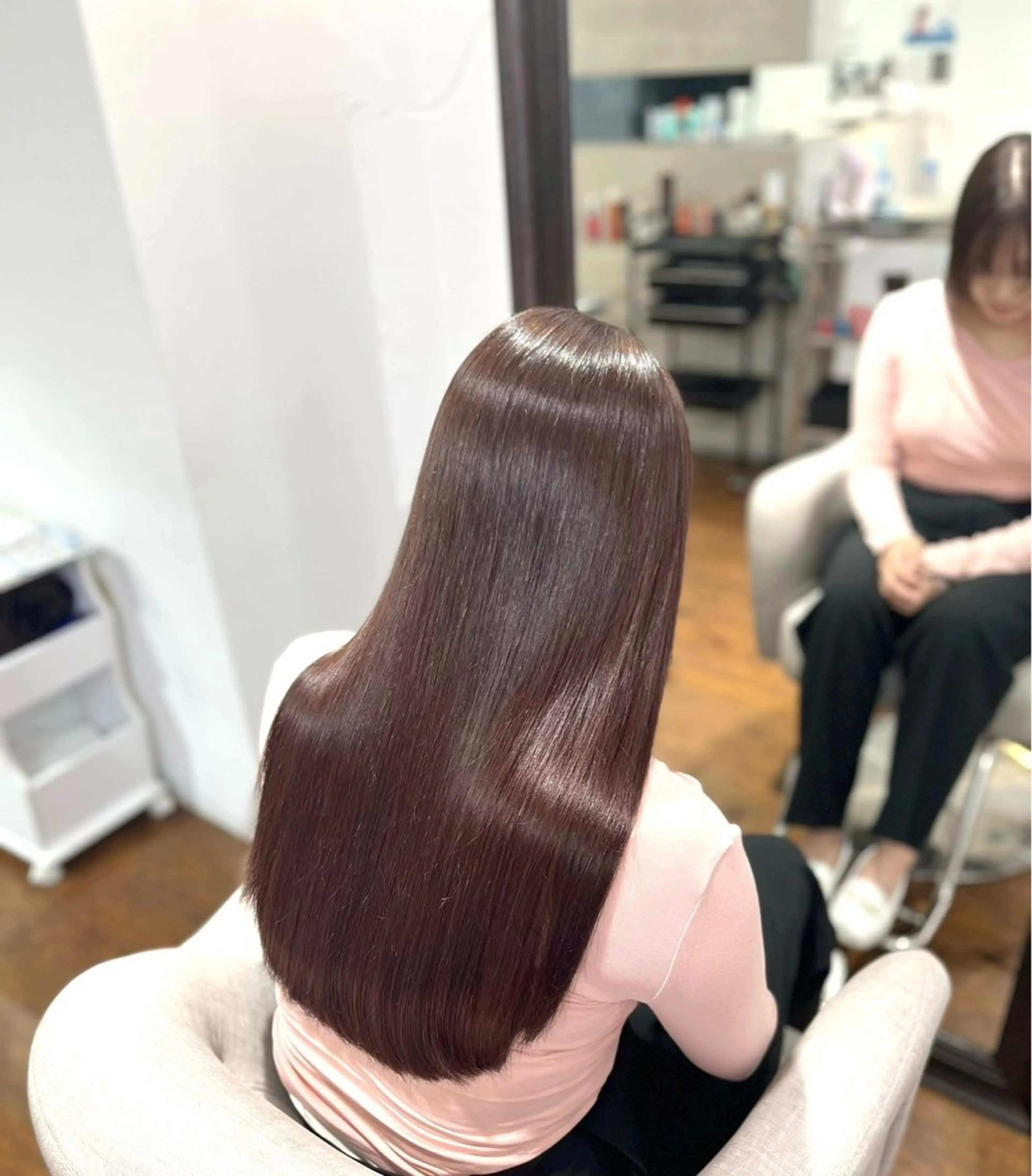 カラー ケアカラー 𩵋住 佳帆のヘアスタイル