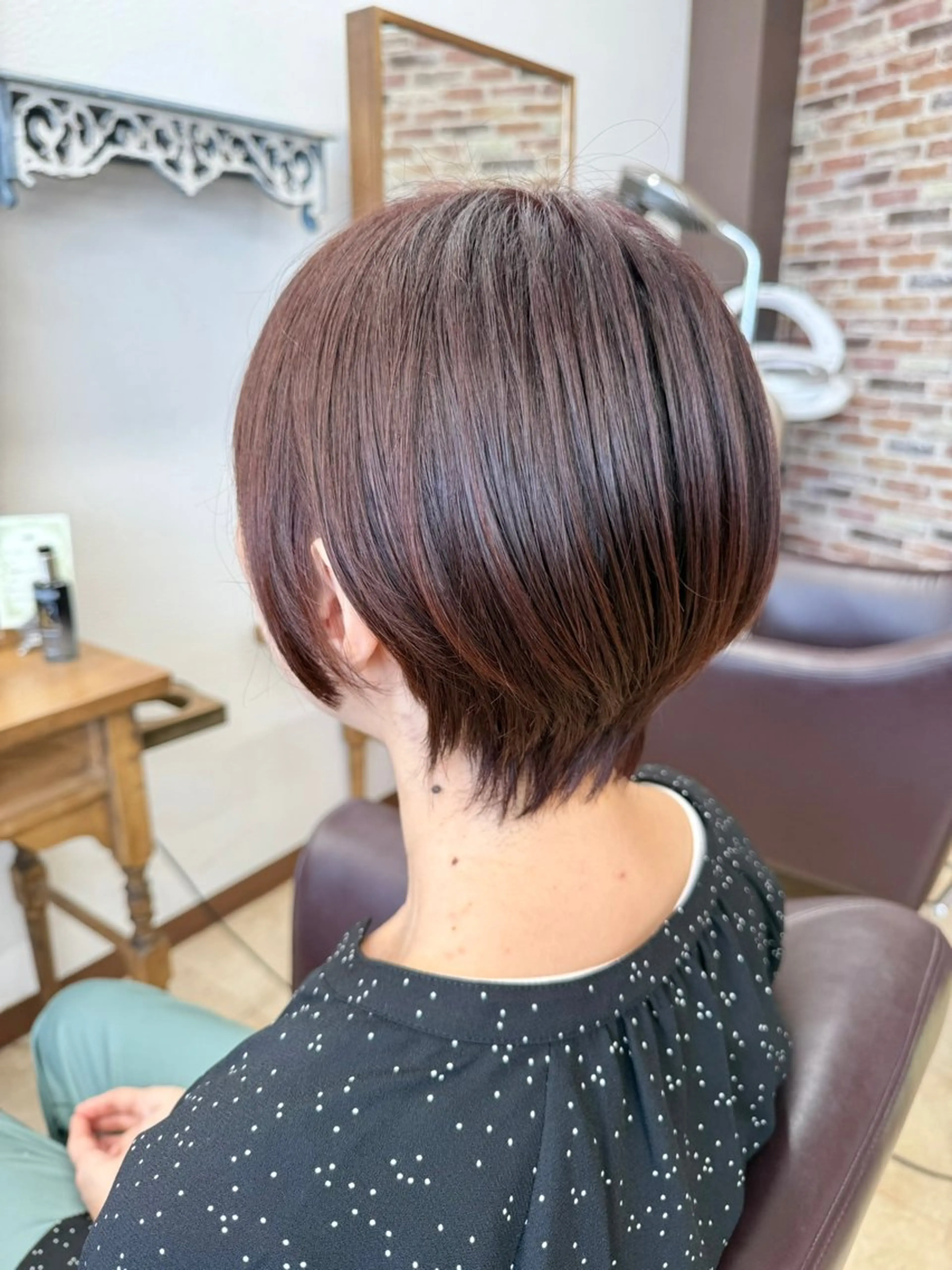 ショート 丸みショート ピンクブラウン ショートヘア 額田 汐莉のヘアスタイル