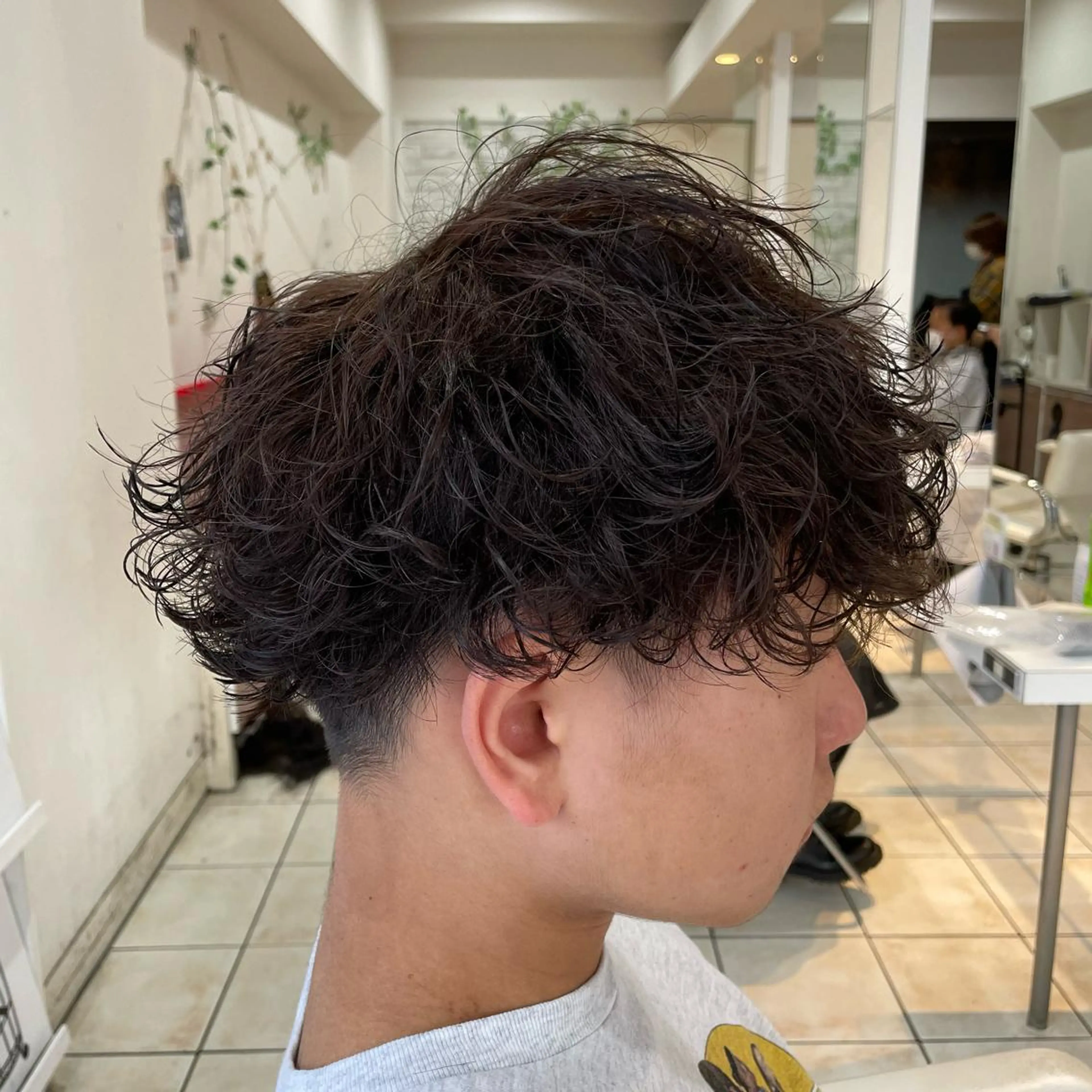 ショート パーマ メンズ シャドウパーマ/縦落 ちパーマ 大久保拓実のヘアスタイル