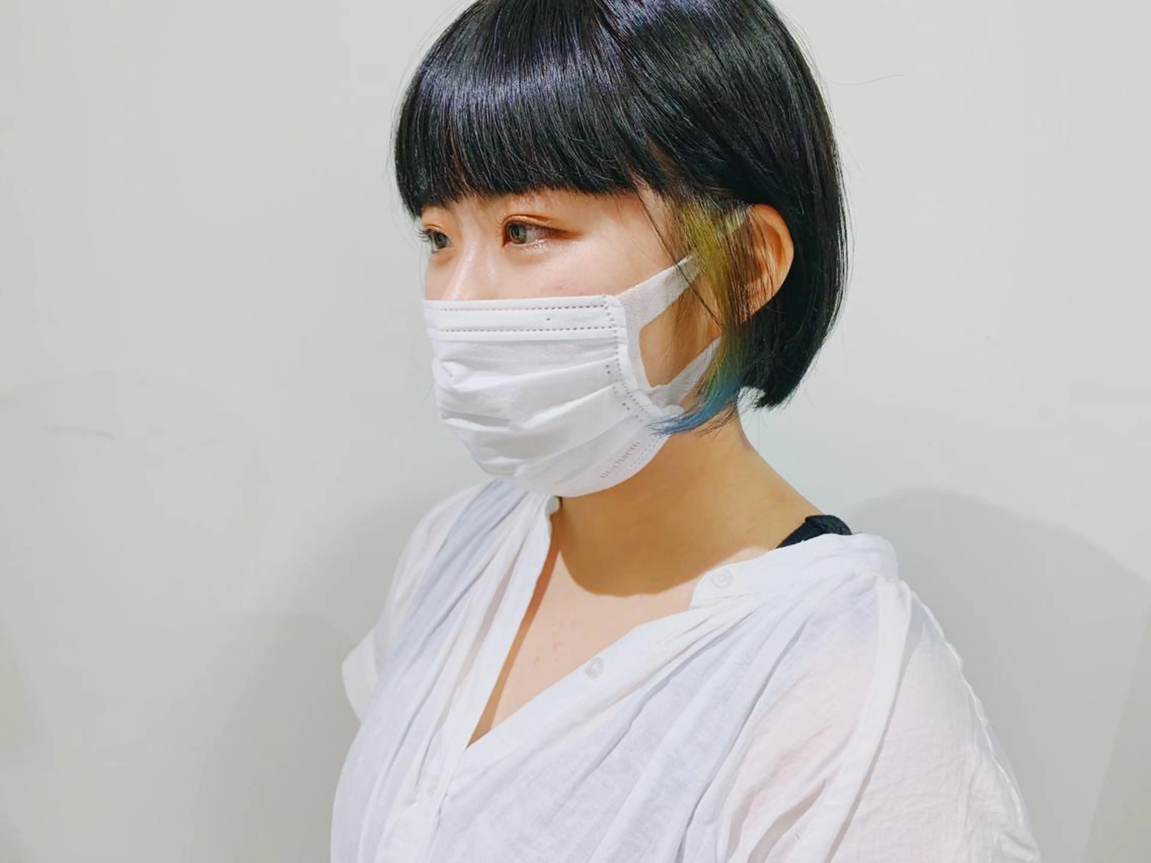 ショート カラー タカハシ ハヤトのヘアスタイル