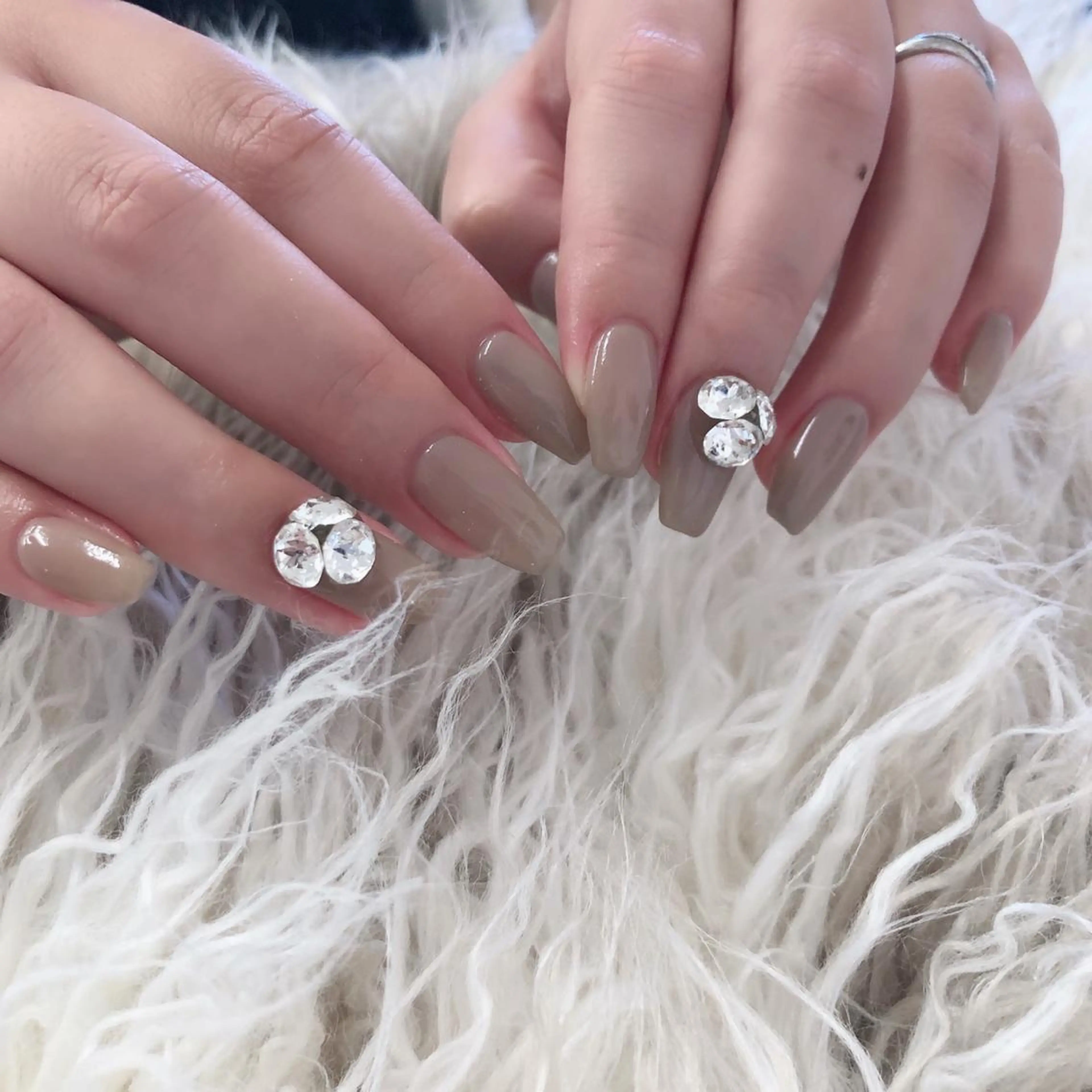ネイル ストーンネイル nail 1997のネイルデザイン