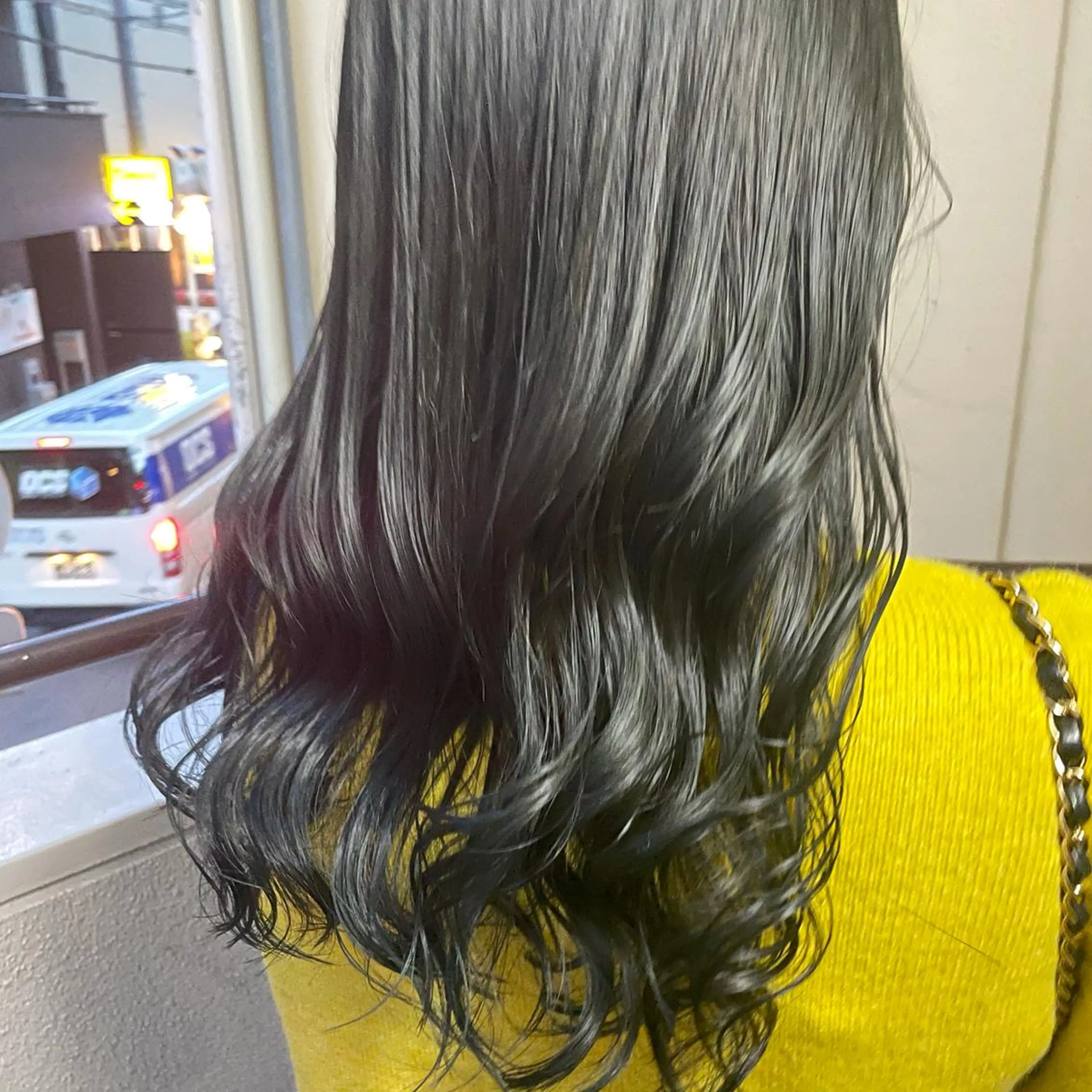ミディアム カラー パーマ ヘアアレンジ メンズ キッズ ネイル マツエク・マツパ 切りっぱなしヘアボブ ミディアムヘアRYOのヘアスタイル