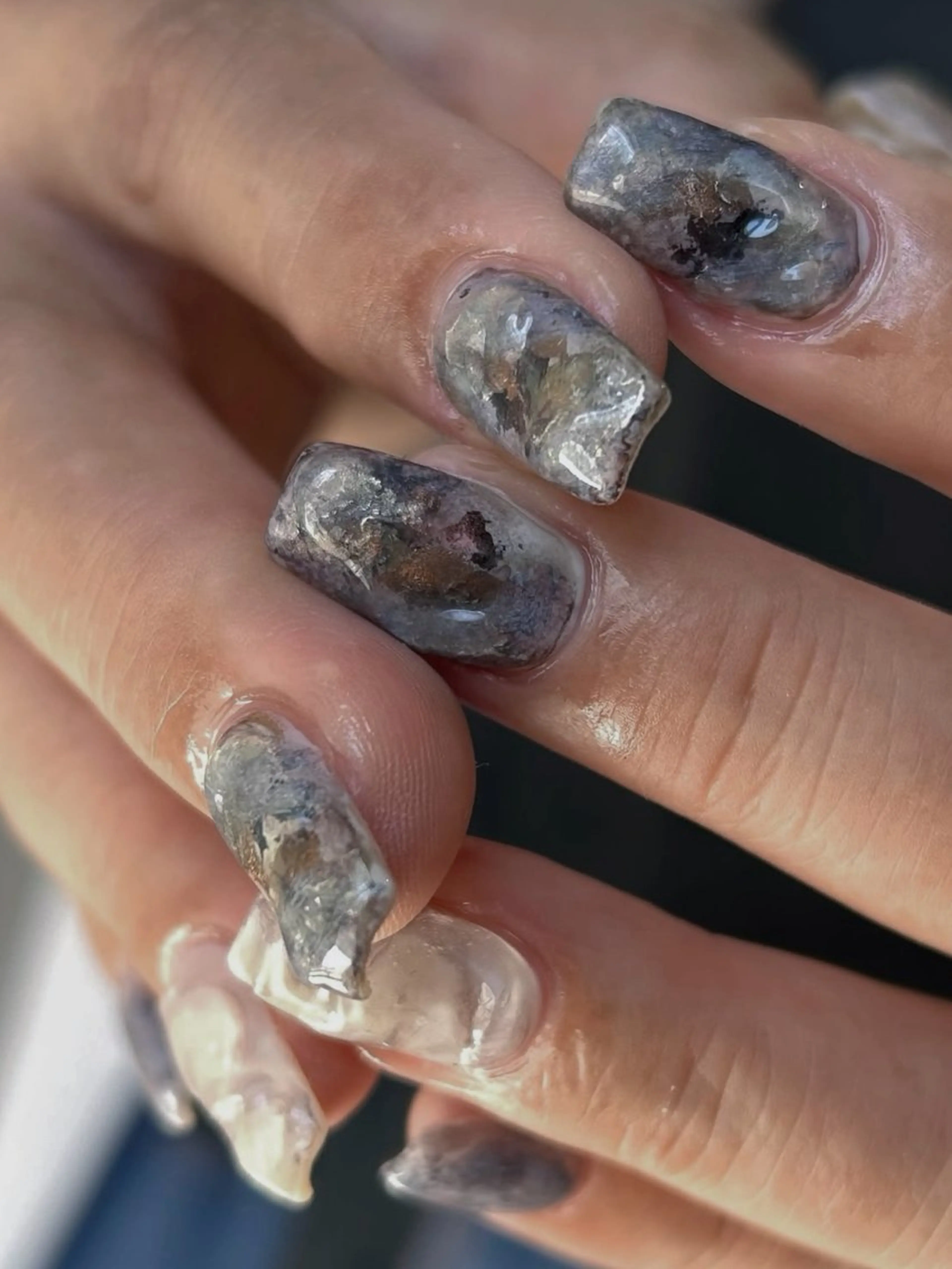 ネイル アートネイル 韓国ネイル ニュアンスネイル ぷっくりネイル talo .のネイルデザイン